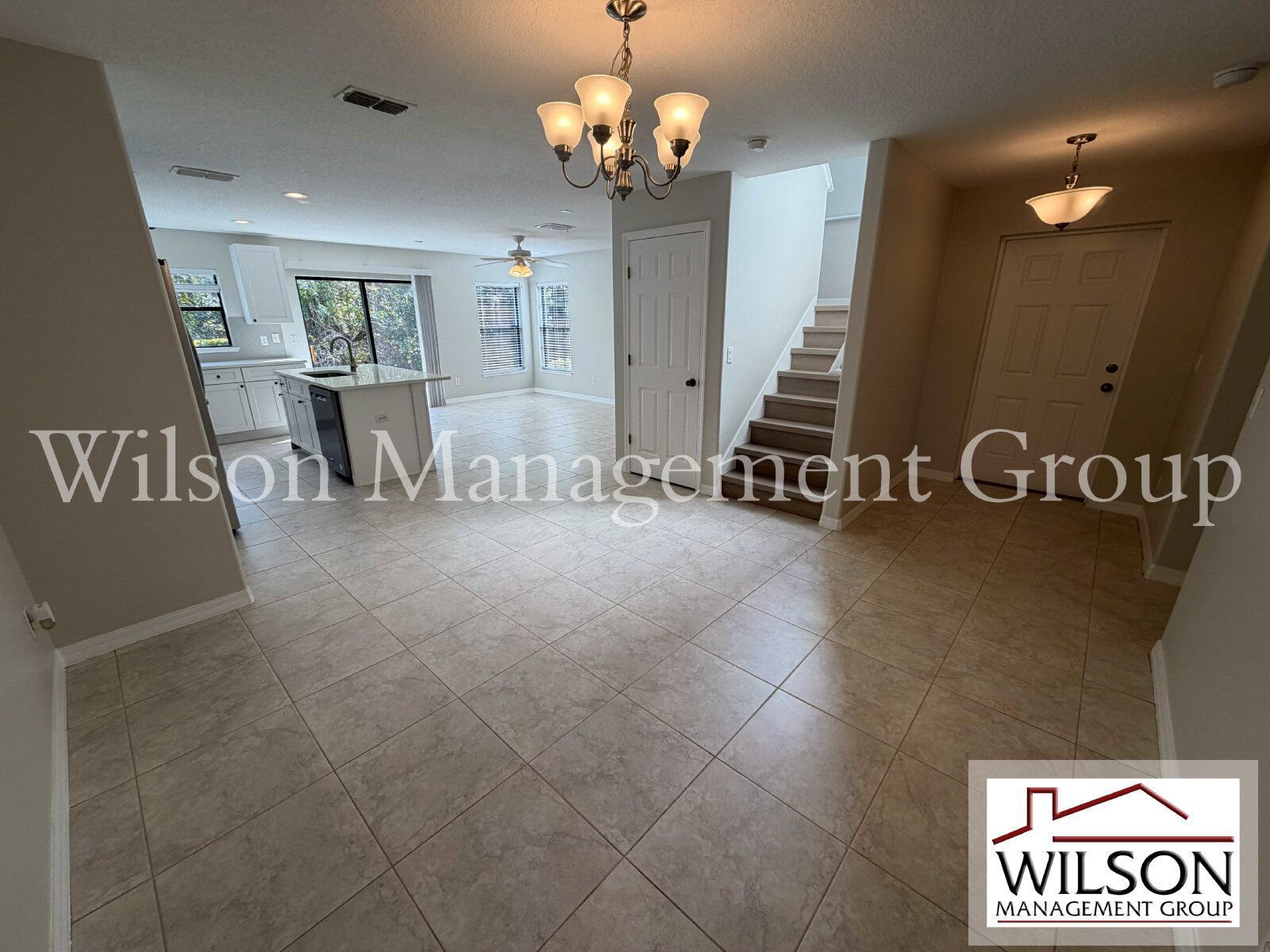 4/3 Luxury Townhome In Gated Windsor Lake Community property image