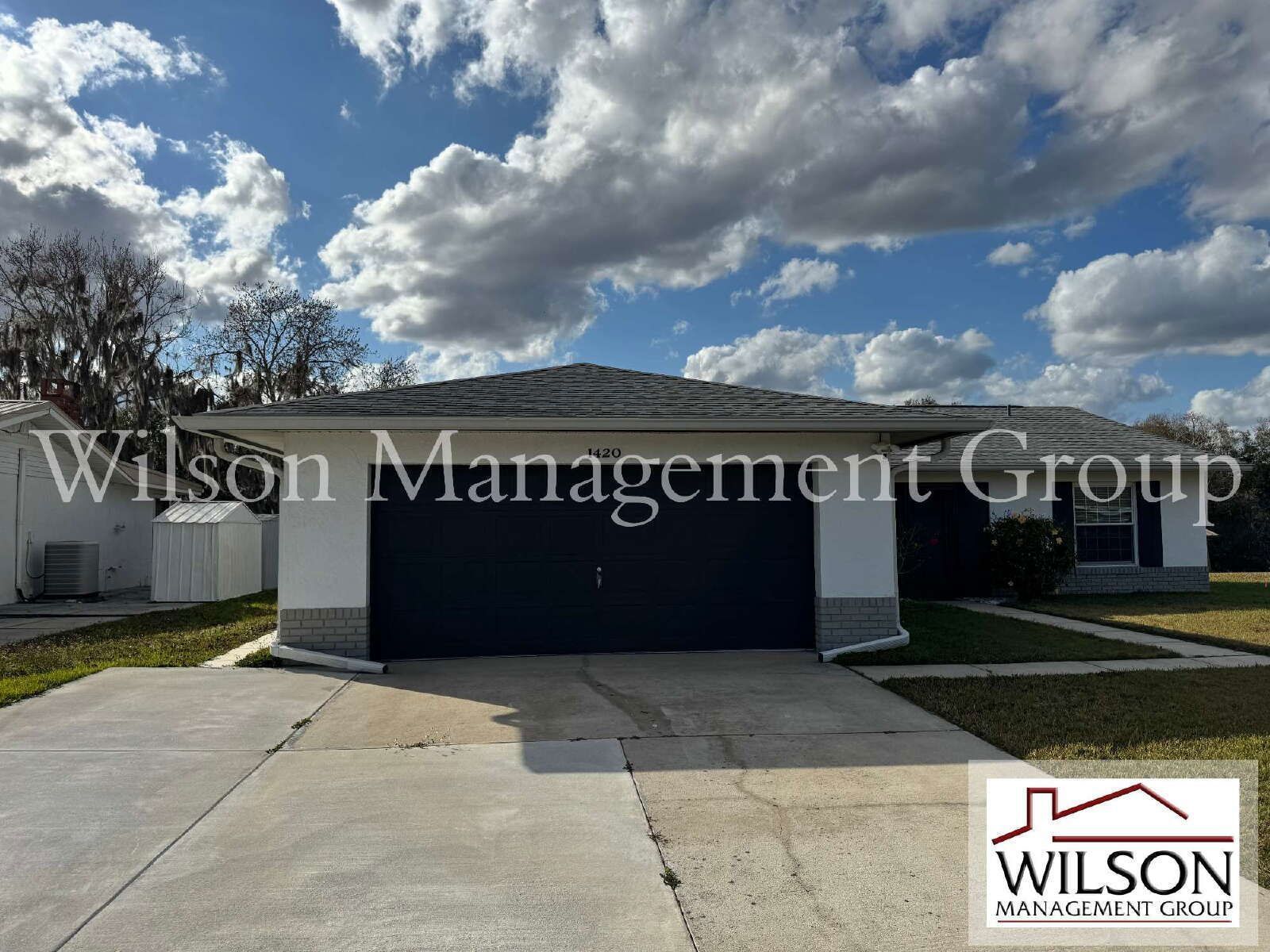 3/2 2-Car Garage Waterfront Home In Kissimmee Isles property image