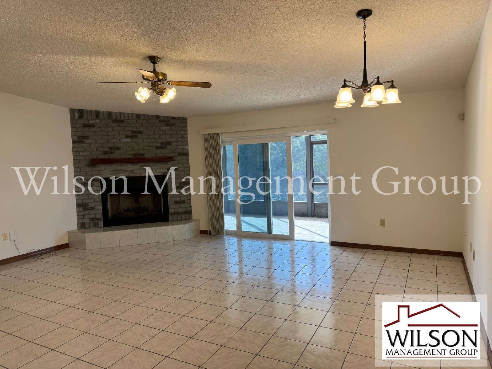 3/2 2-Car Garage Waterfront Home In Kissimmee Isles property image