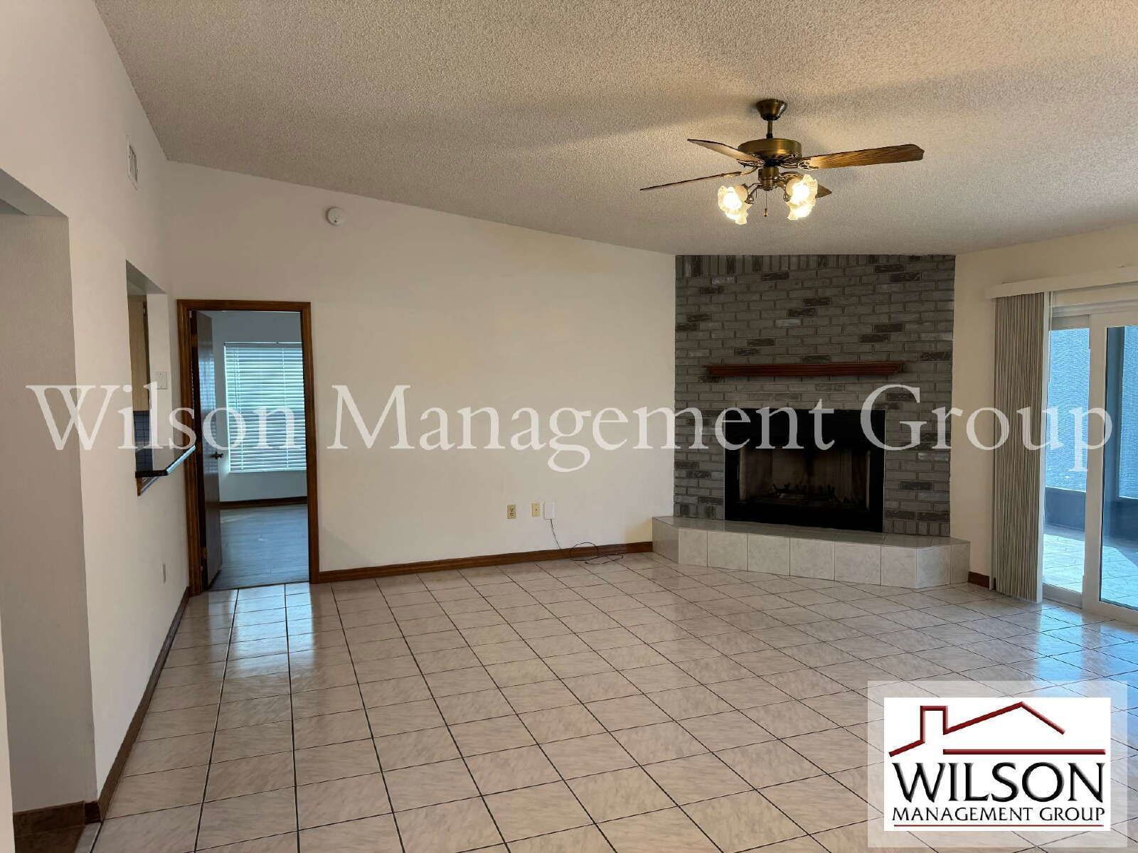 3/2 2-Car Garage Waterfront Home In Kissimmee Isles property image