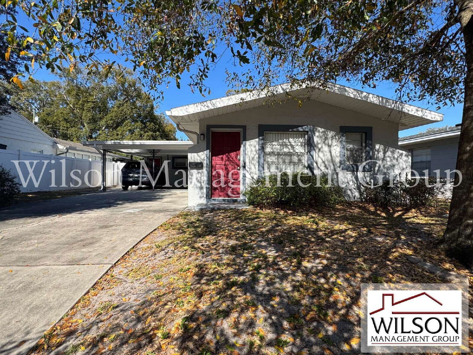 2/1 Duplex In College Park With Single-Car Carport property image