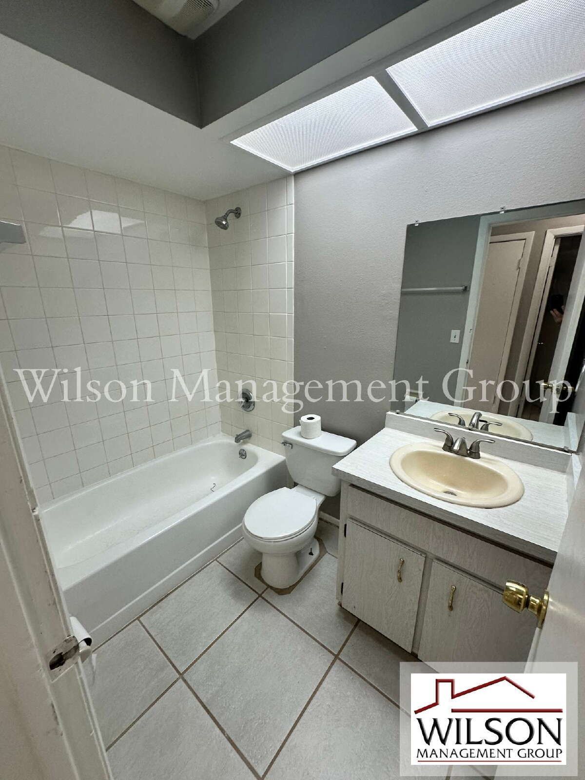 2/1 Duplex In Longwood property image