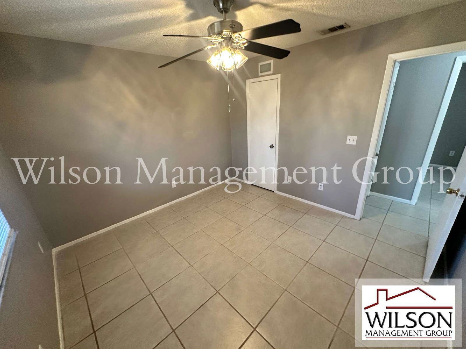 2/1 Duplex In Longwood property image