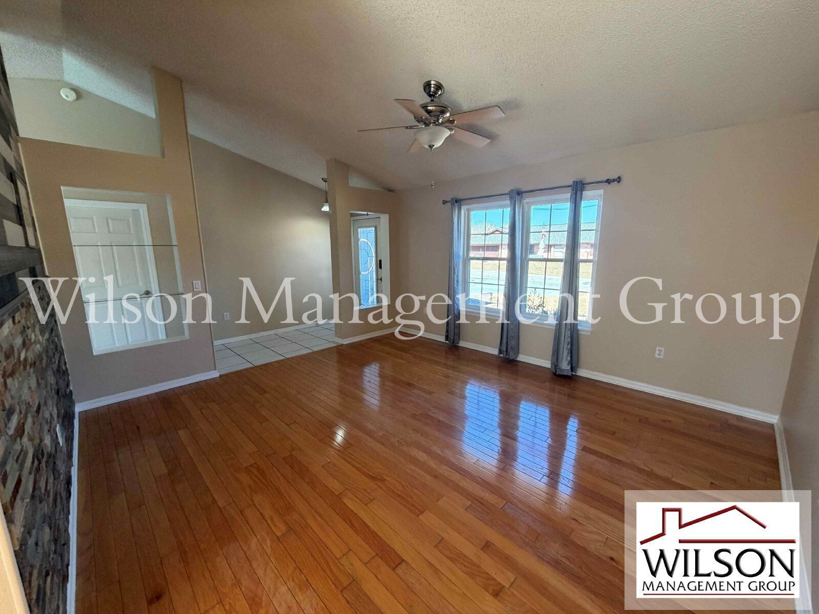 4/2 Energy Efficient Pool Home property image