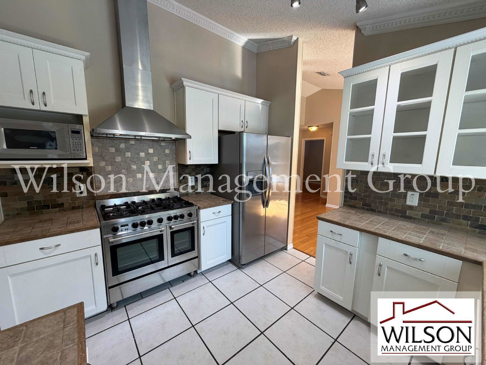 4/2 Energy Efficient Pool Home property image