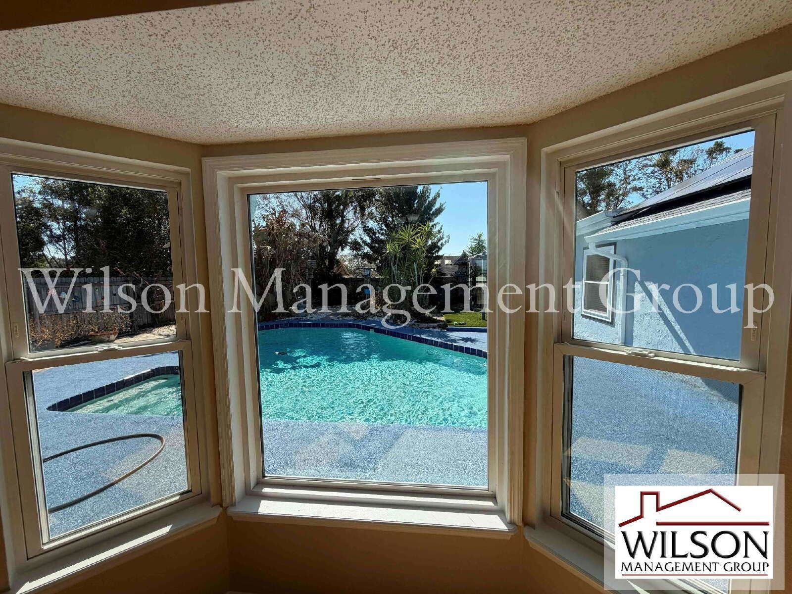 4/2 Energy Efficient Pool Home property image