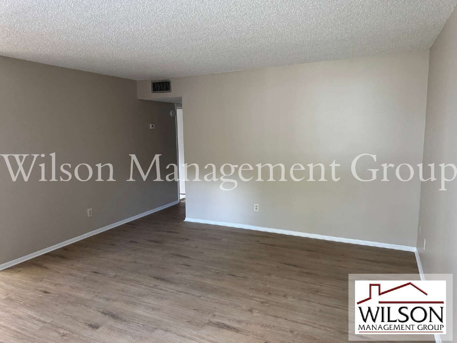 2/2 Ground Floor Condo In Lakeview South property image