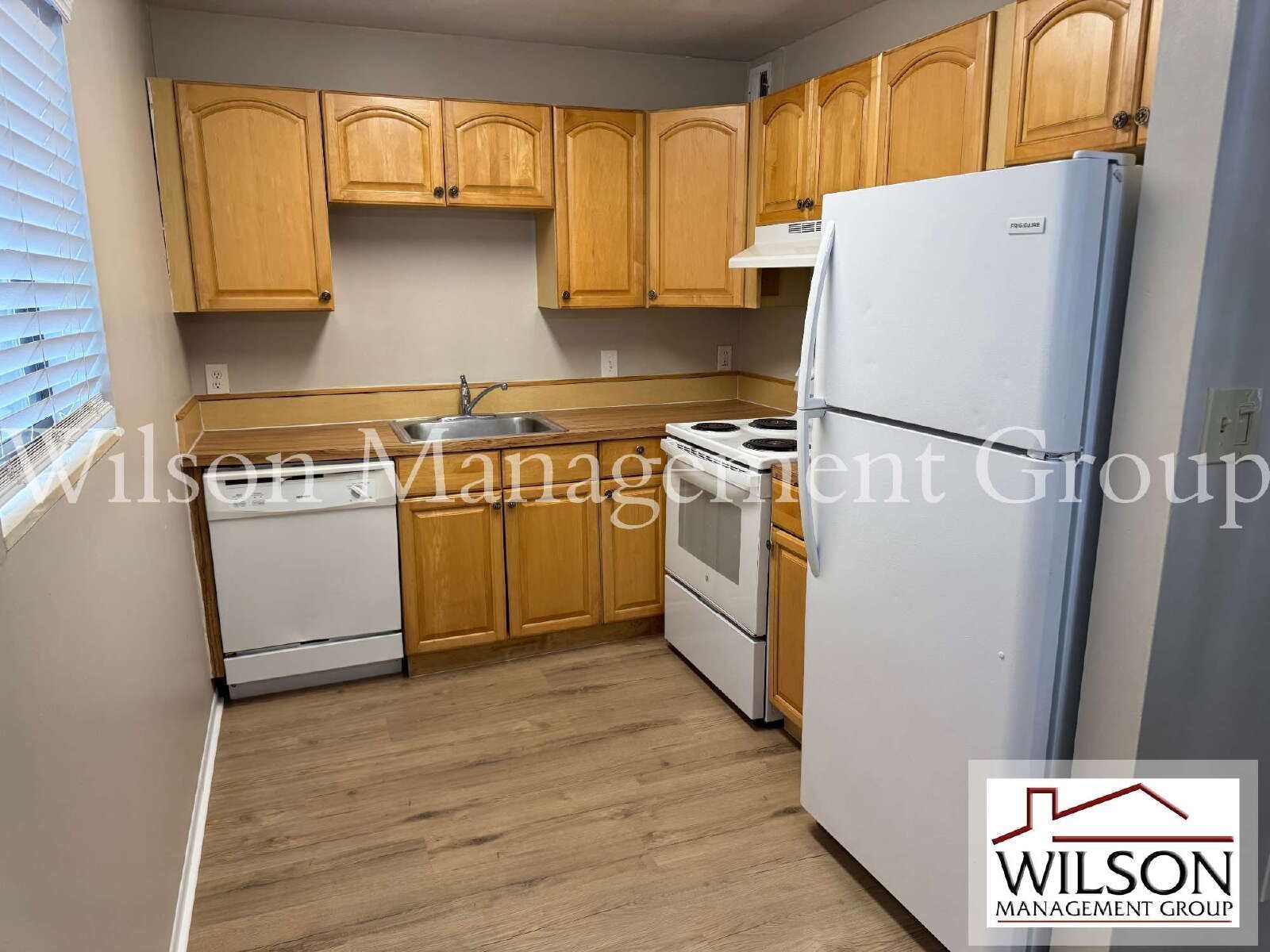 2/2 Ground Floor Condo In Lakeview South property image