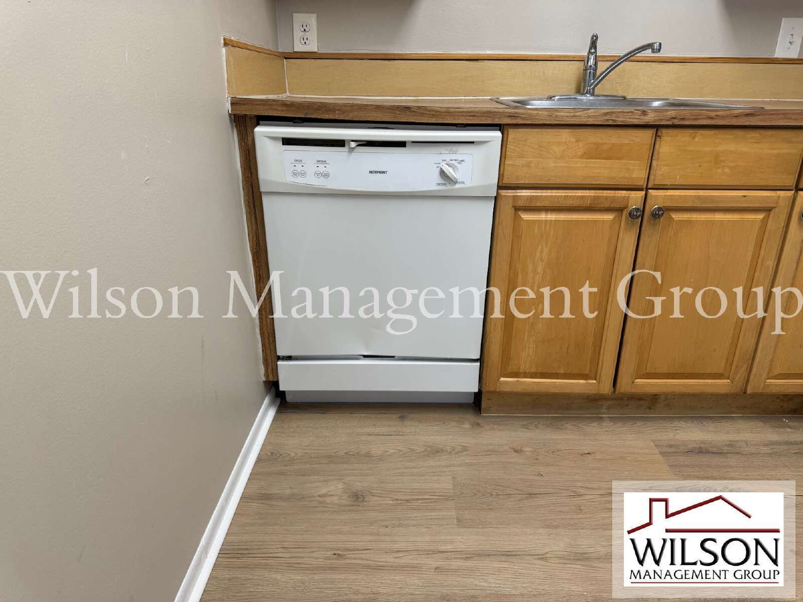 2/2 Ground Floor Condo In Lakeview South property image