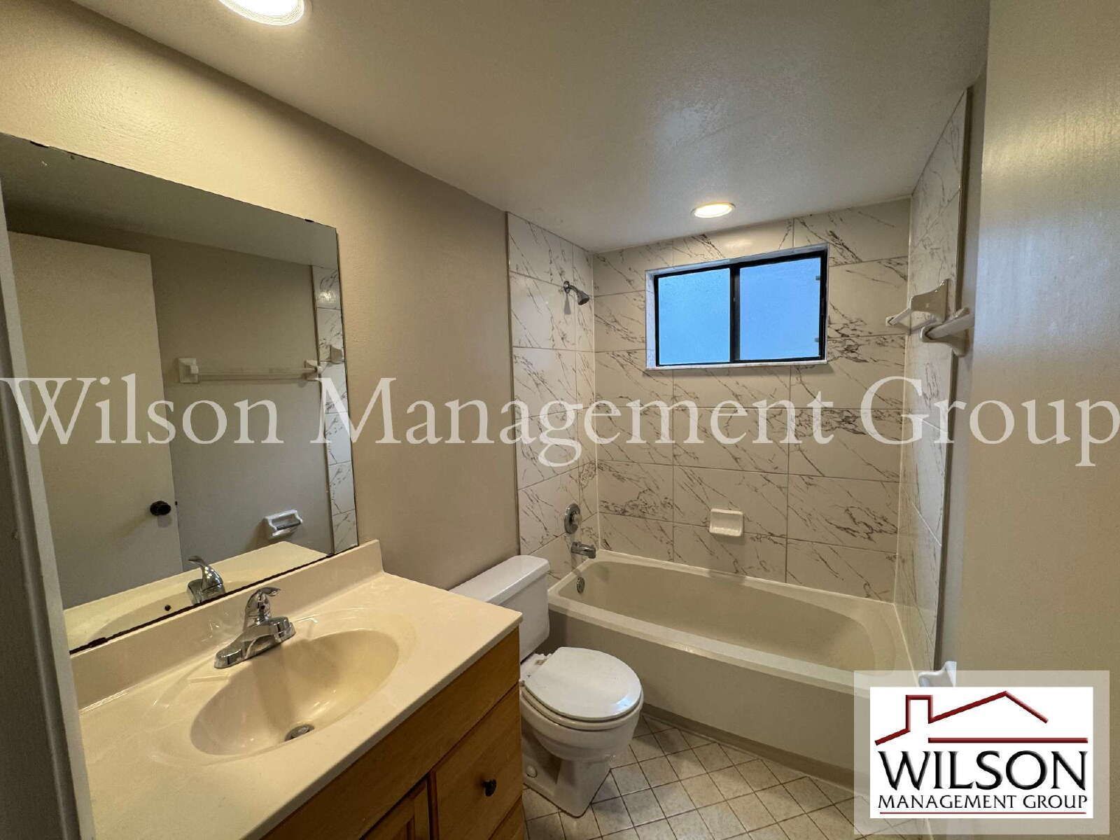 2/2 Ground Floor Condo In Lakeview South property image