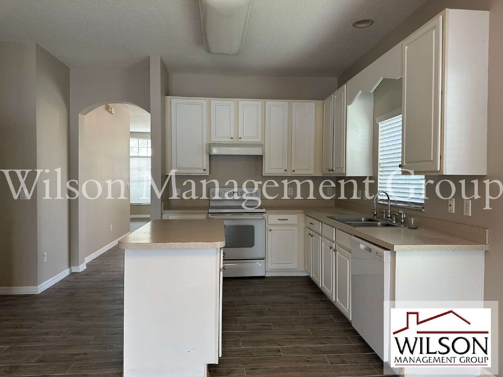 4/2 Newly Updated Home In The Newport In Vista Lakes Village Community property image