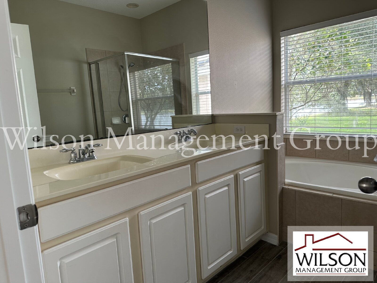 4/2 Newly Updated Home In The Newport In Vista Lakes Village Community property image