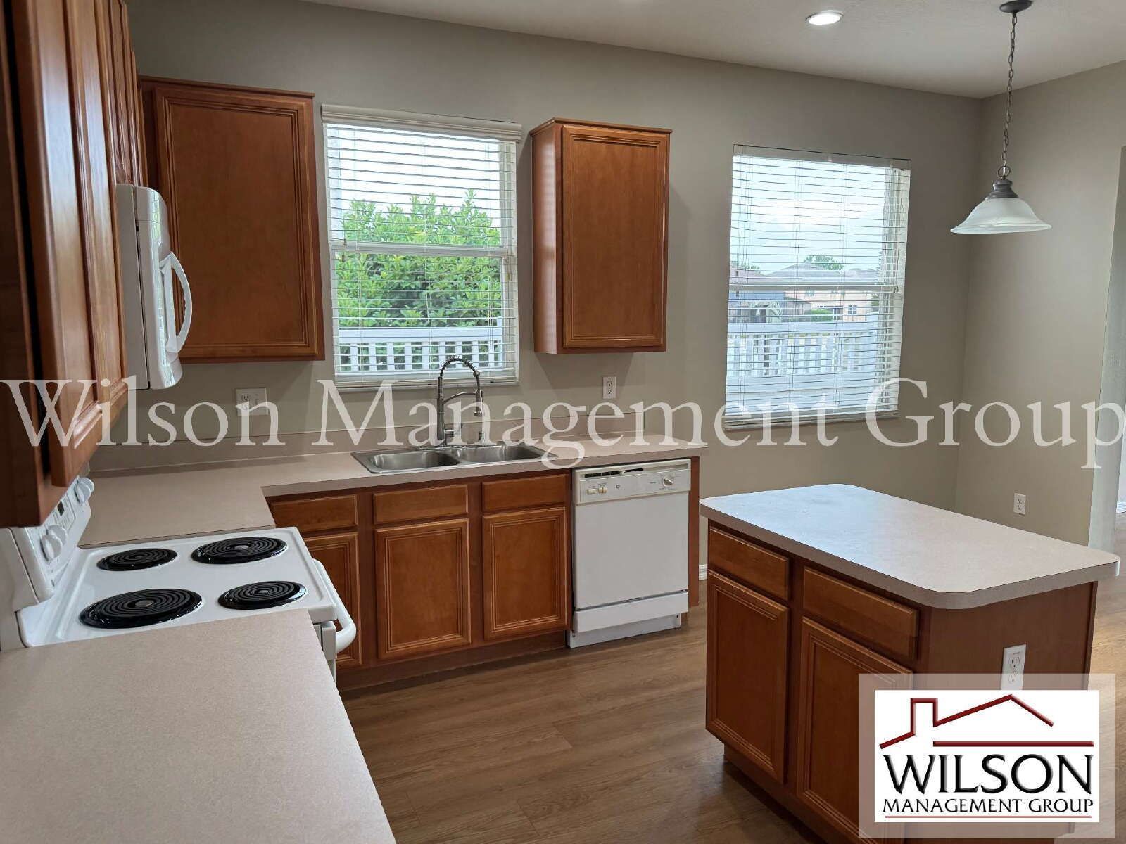 4/2 Home In The Lee Vista Area property image