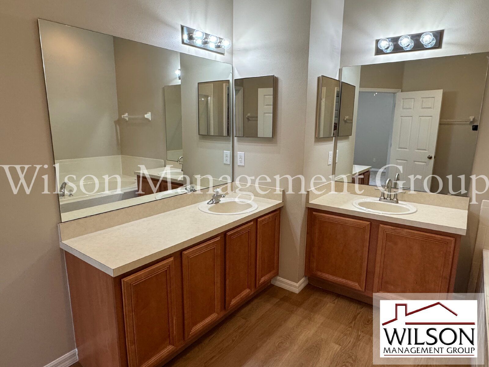 4/2 Home In The Lee Vista Area property image