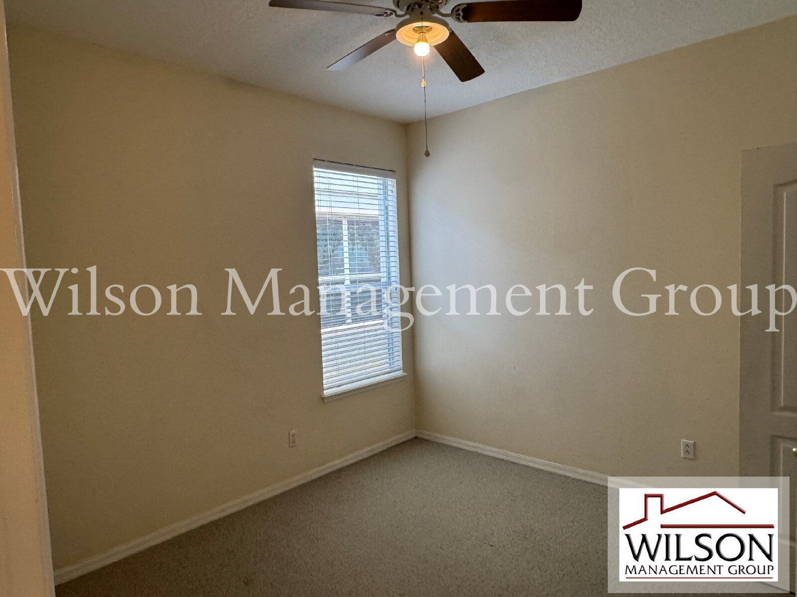 3/2.5 Pool Home In Lakes Of Windermere Community property image