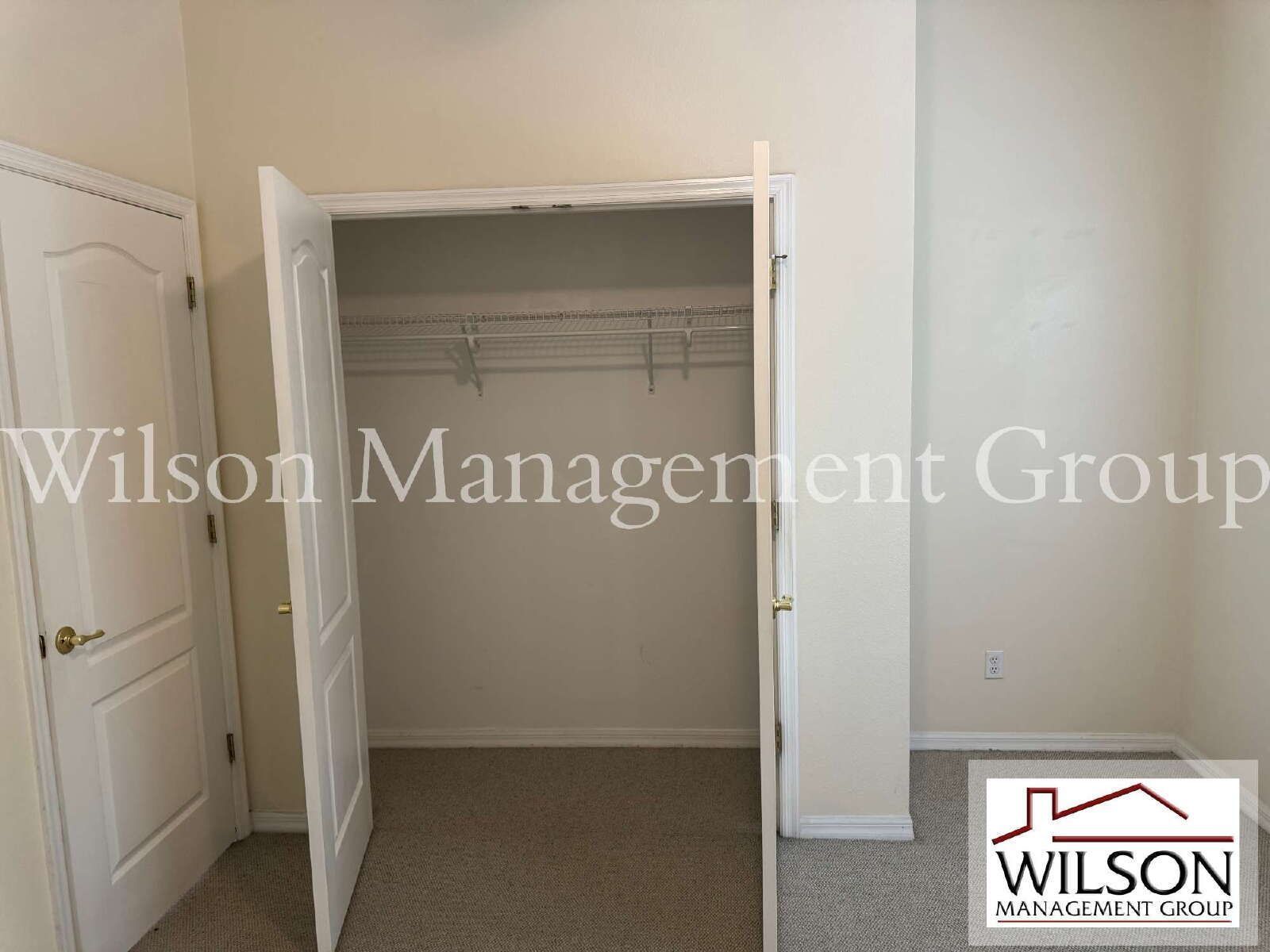 3/2.5 Pool Home In Lakes Of Windermere Community property image