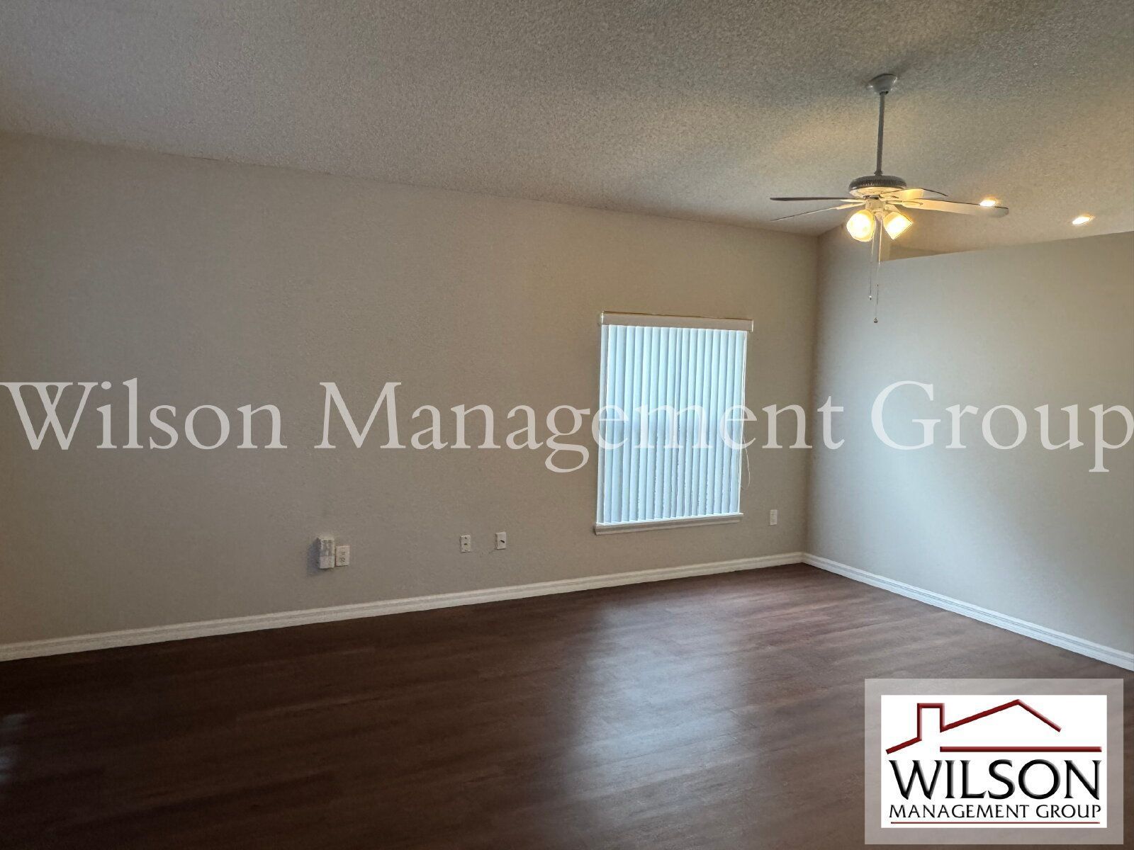 4/2.5 Waterfront Home In The Waterside Community property image