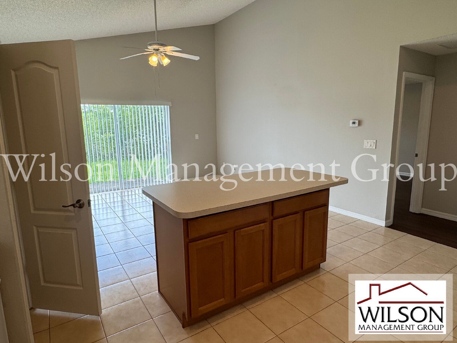 4/2.5 Waterfront Home In The Waterside Community property image