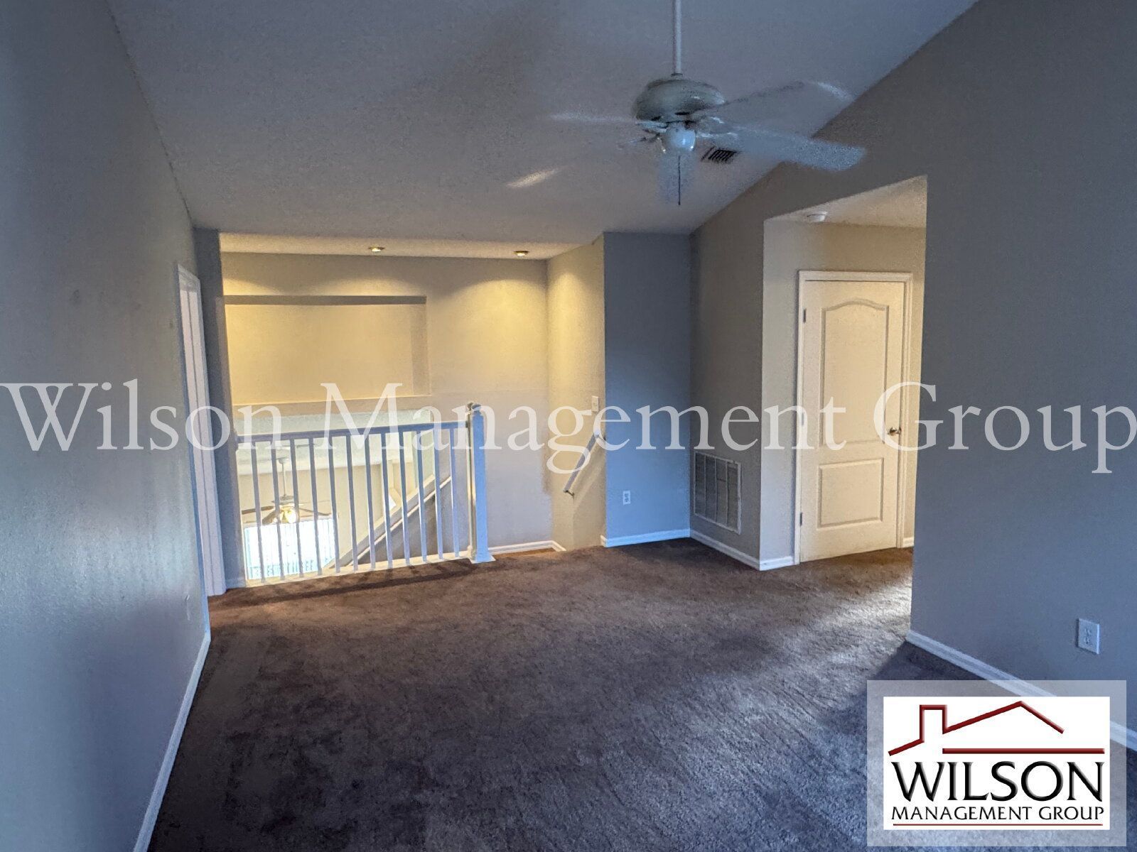 4/2.5 Waterfront Home In The Waterside Community property image