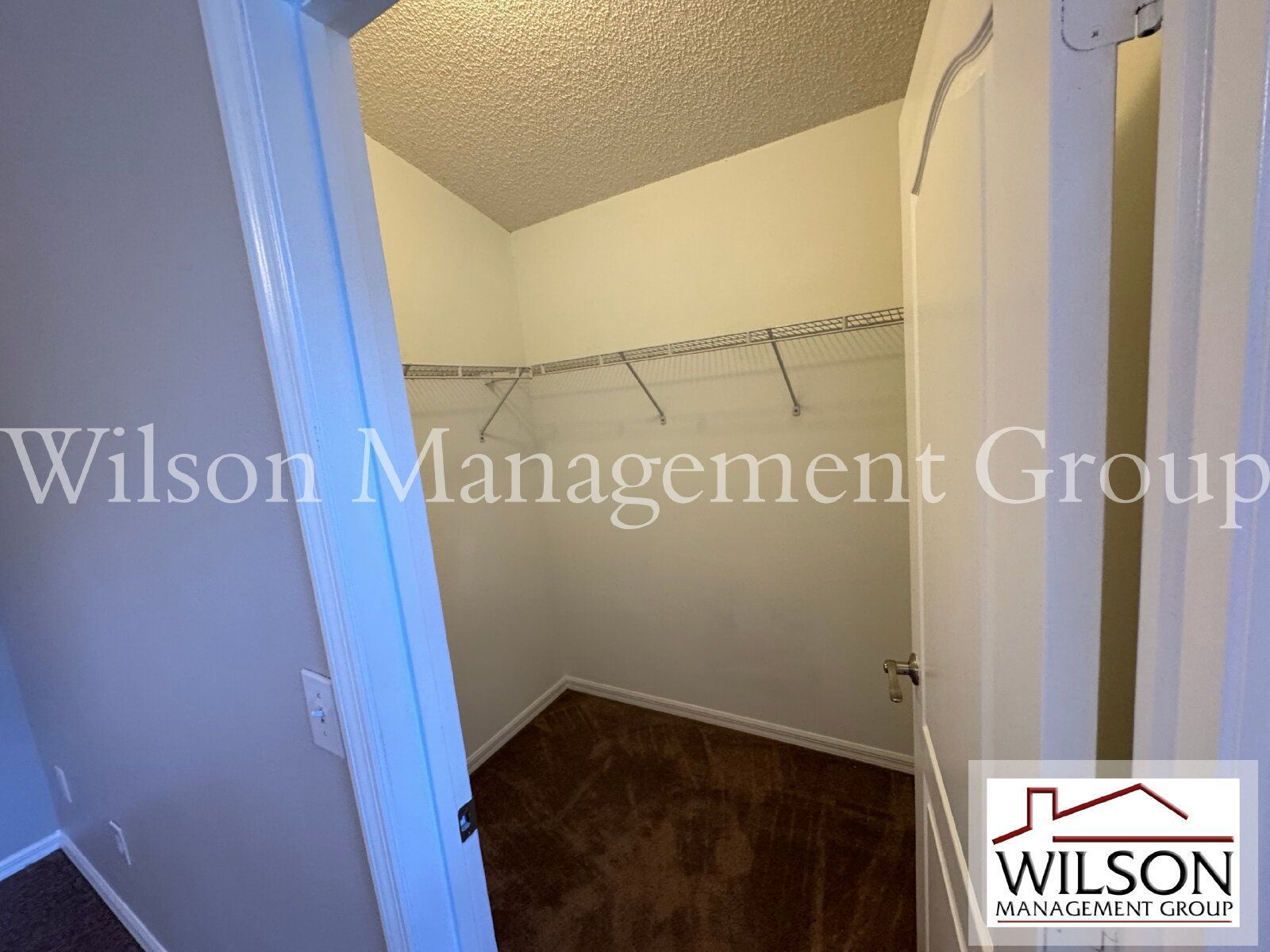 4/2.5 Waterfront Home In The Waterside Community property image