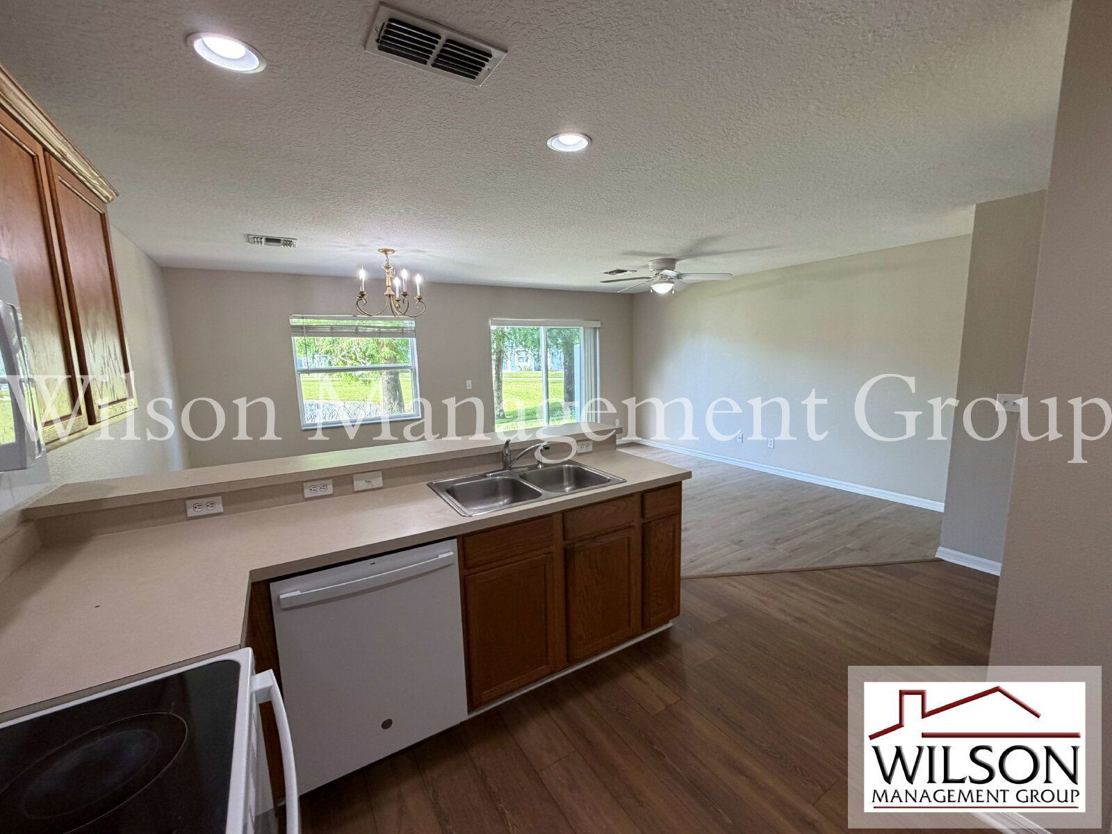 2/2.5 Townhome In Gated Waterford Villas property image
