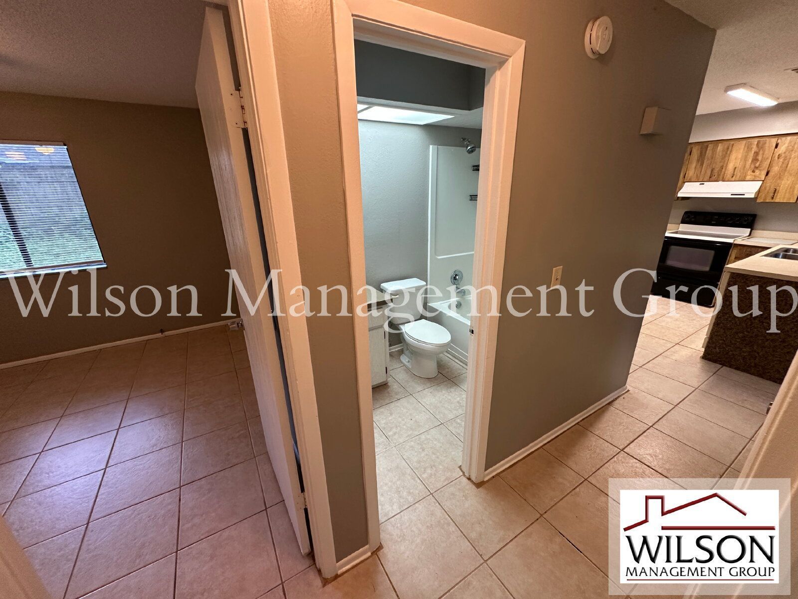 2/1 Duplex In Longwood property image