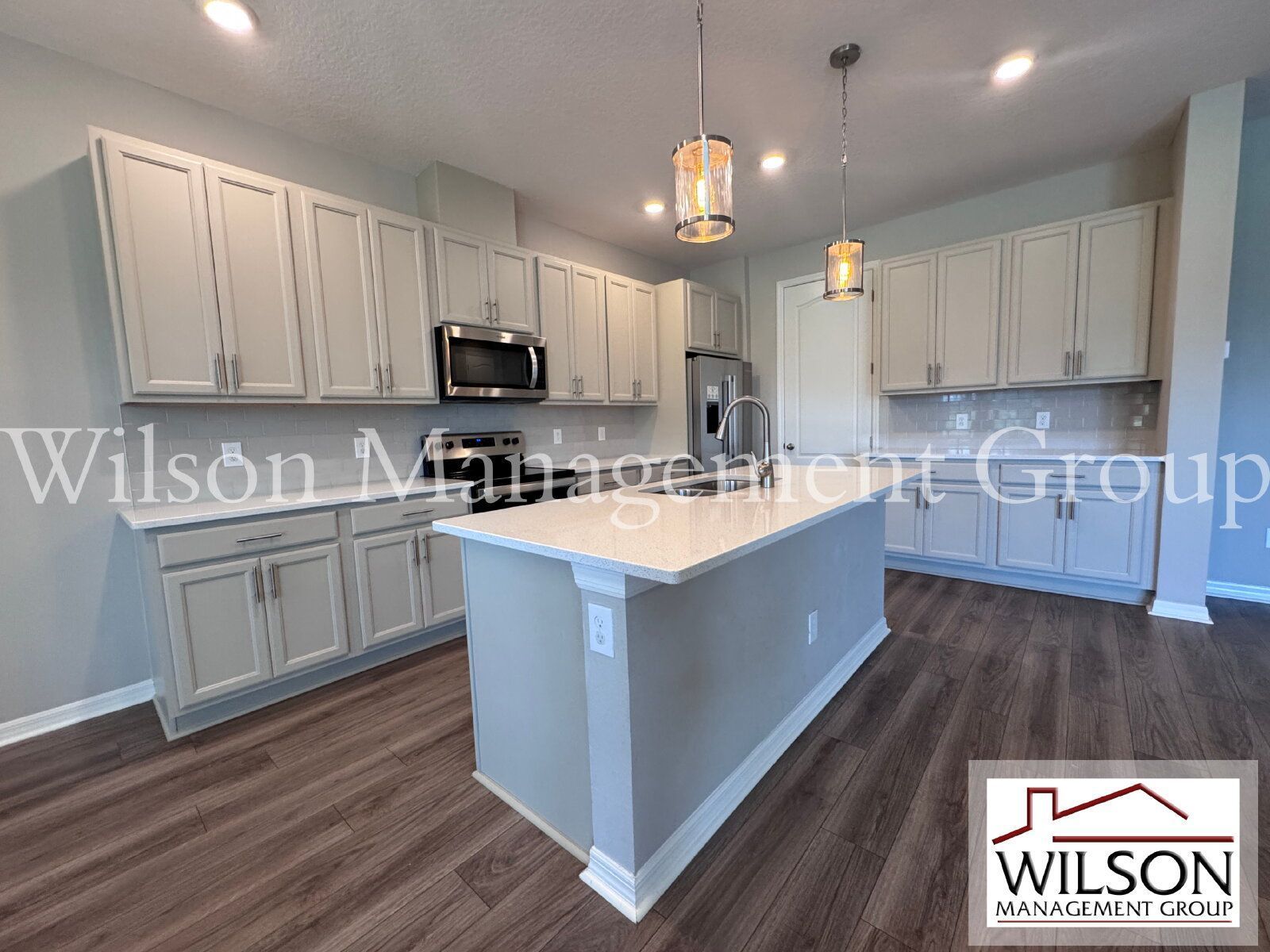 3/2.5 Townhouse On The 18th Hole In Gated Reserve At Sweetwater Golf Community property image