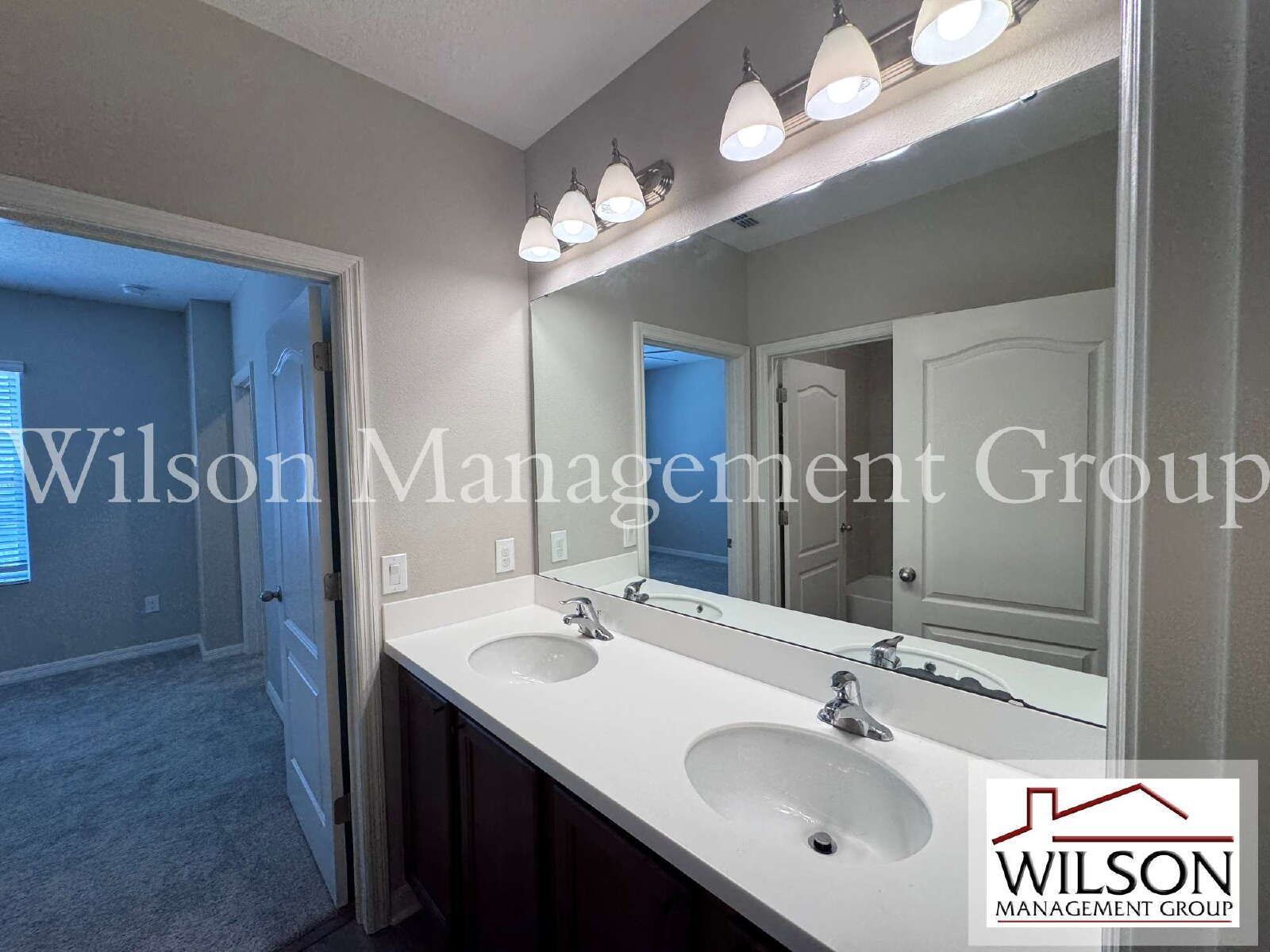 3/2.5 Townhouse On The 18th Hole In Gated Reserve At Sweetwater Golf Community property image