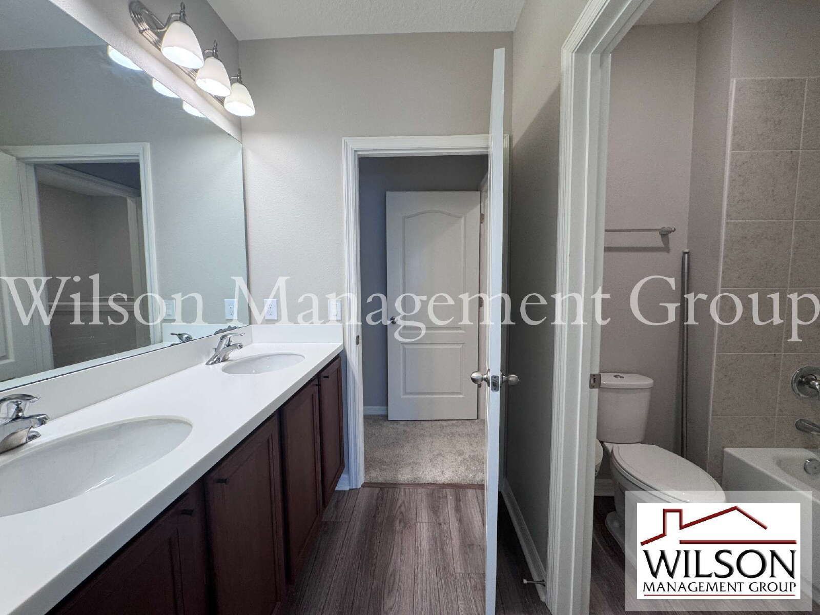 3/2.5 Townhouse On The 18th Hole In Gated Reserve At Sweetwater Golf Community property image