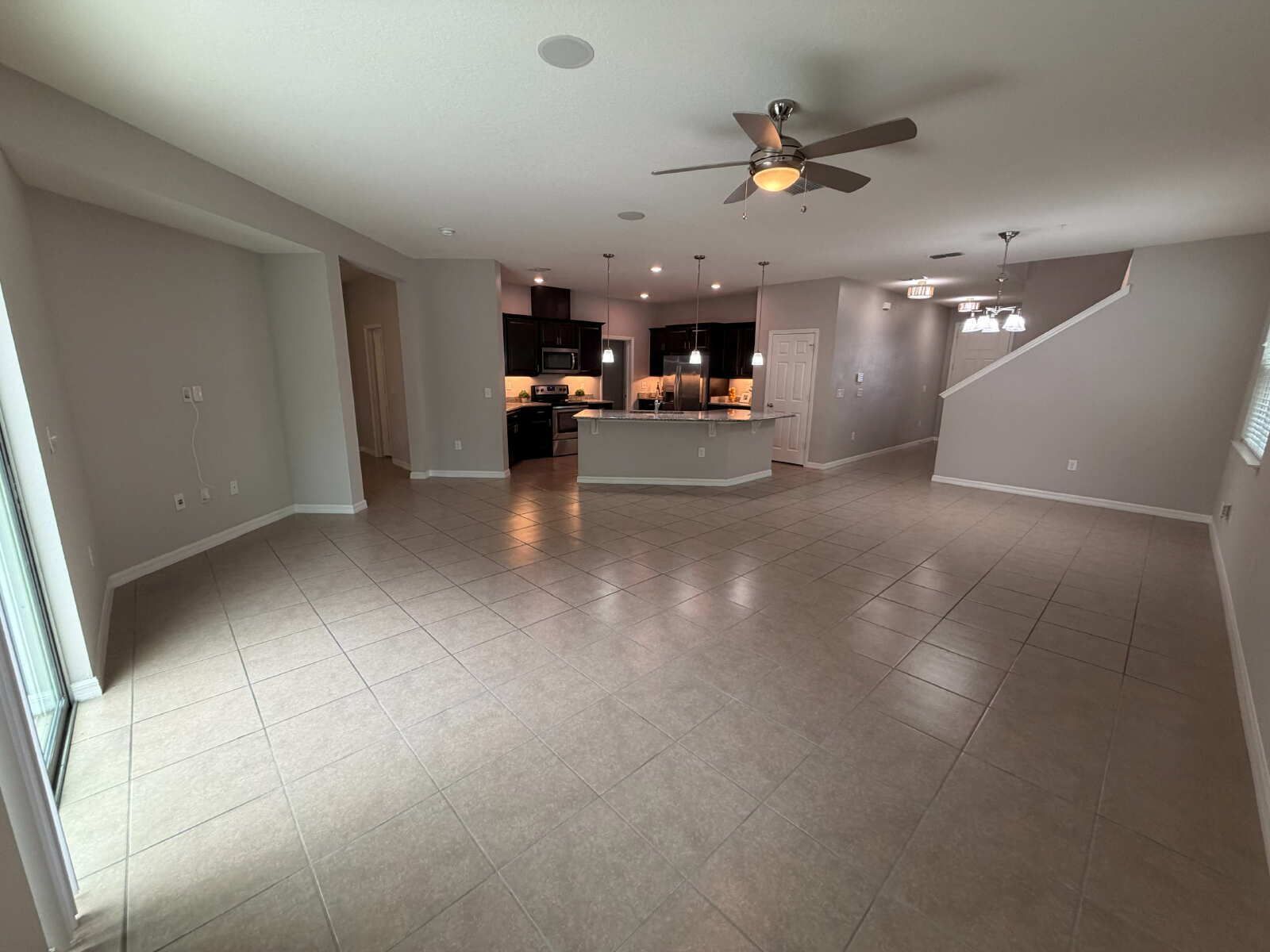 3/2.5 Modern Home with Loft and Bonus Room property image