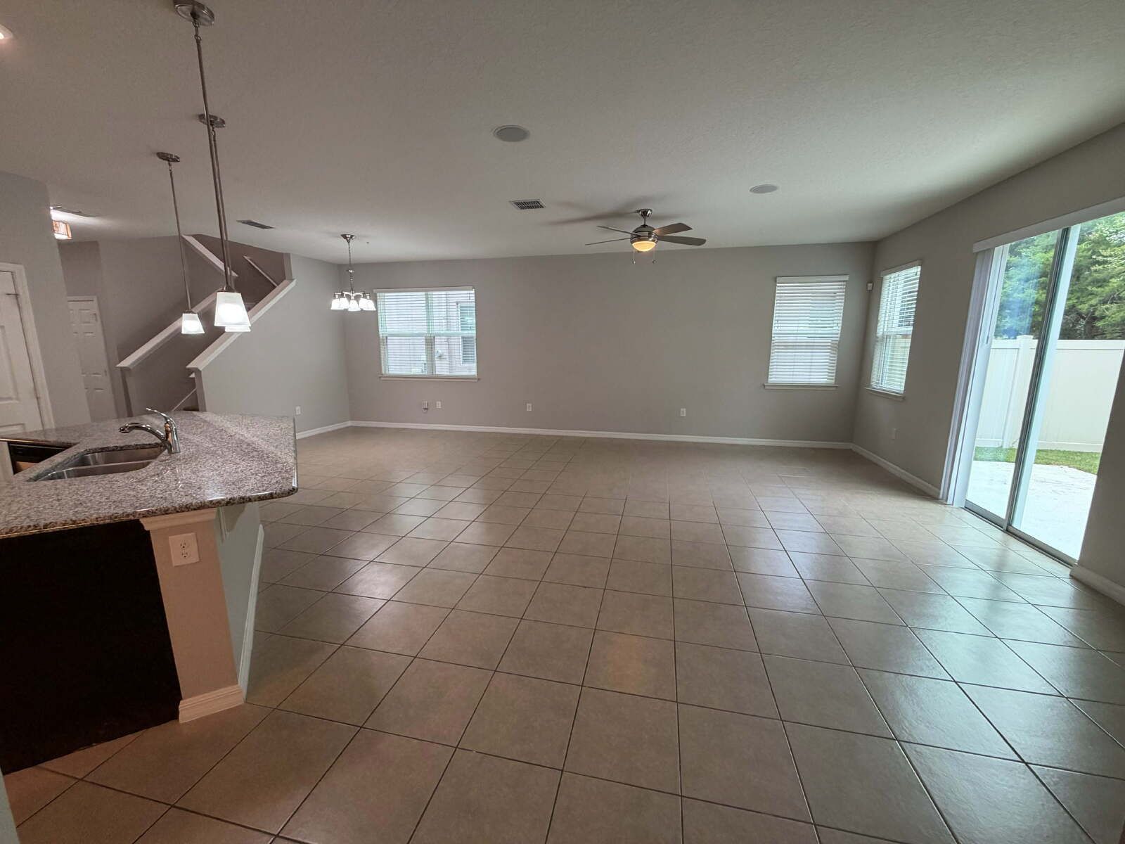 3/2.5 Modern Home with Loft and Bonus Room property image