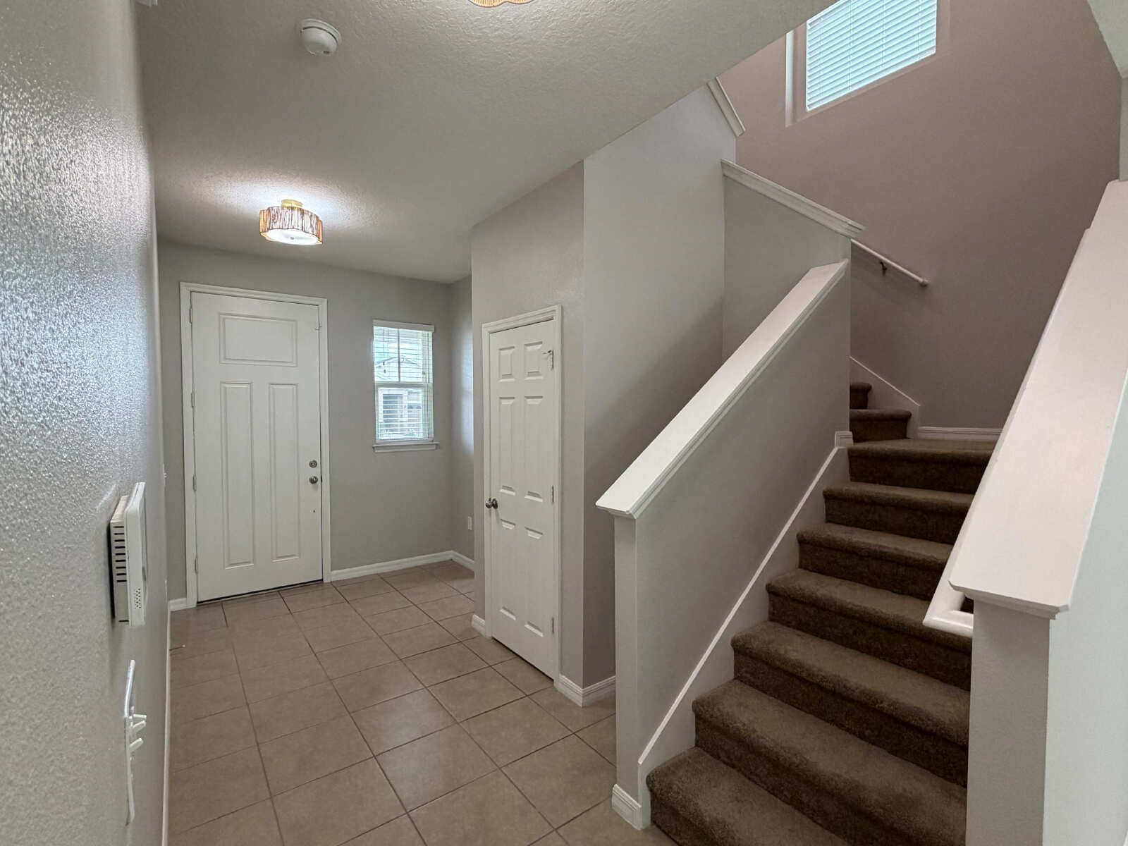 3/2.5 Modern Home with Loft and Bonus Room property image