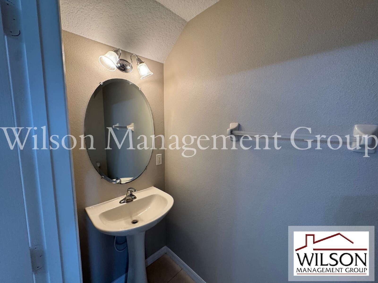 2/2.5 Condo In Gated Savannah Pines Community property image