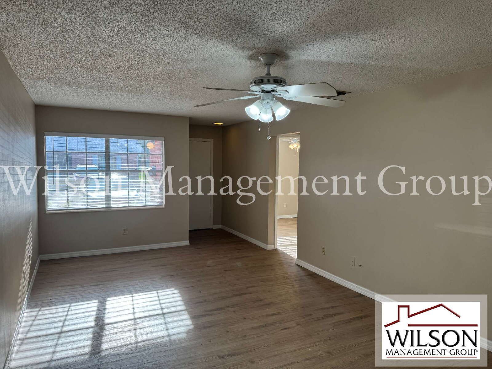 2/2 Townhome In Candlewyck East property image
