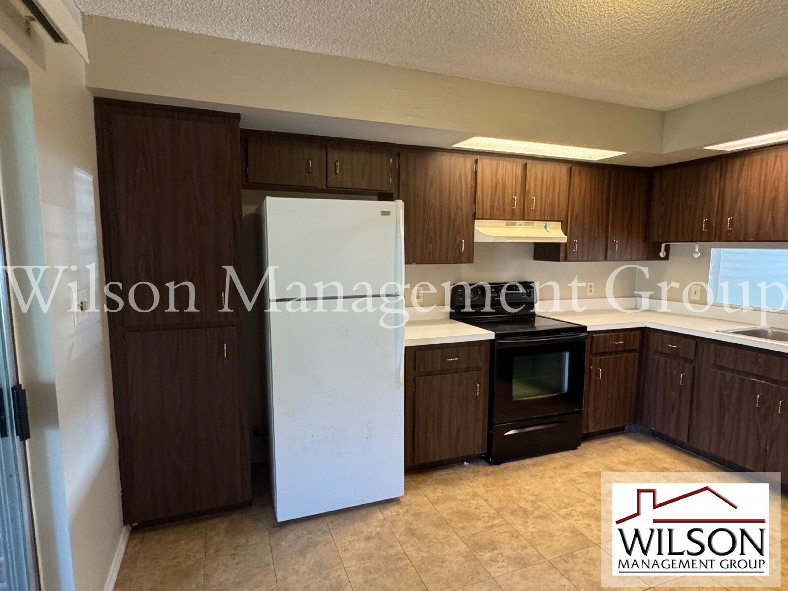 2/2 Townhome In Candlewyck East property image