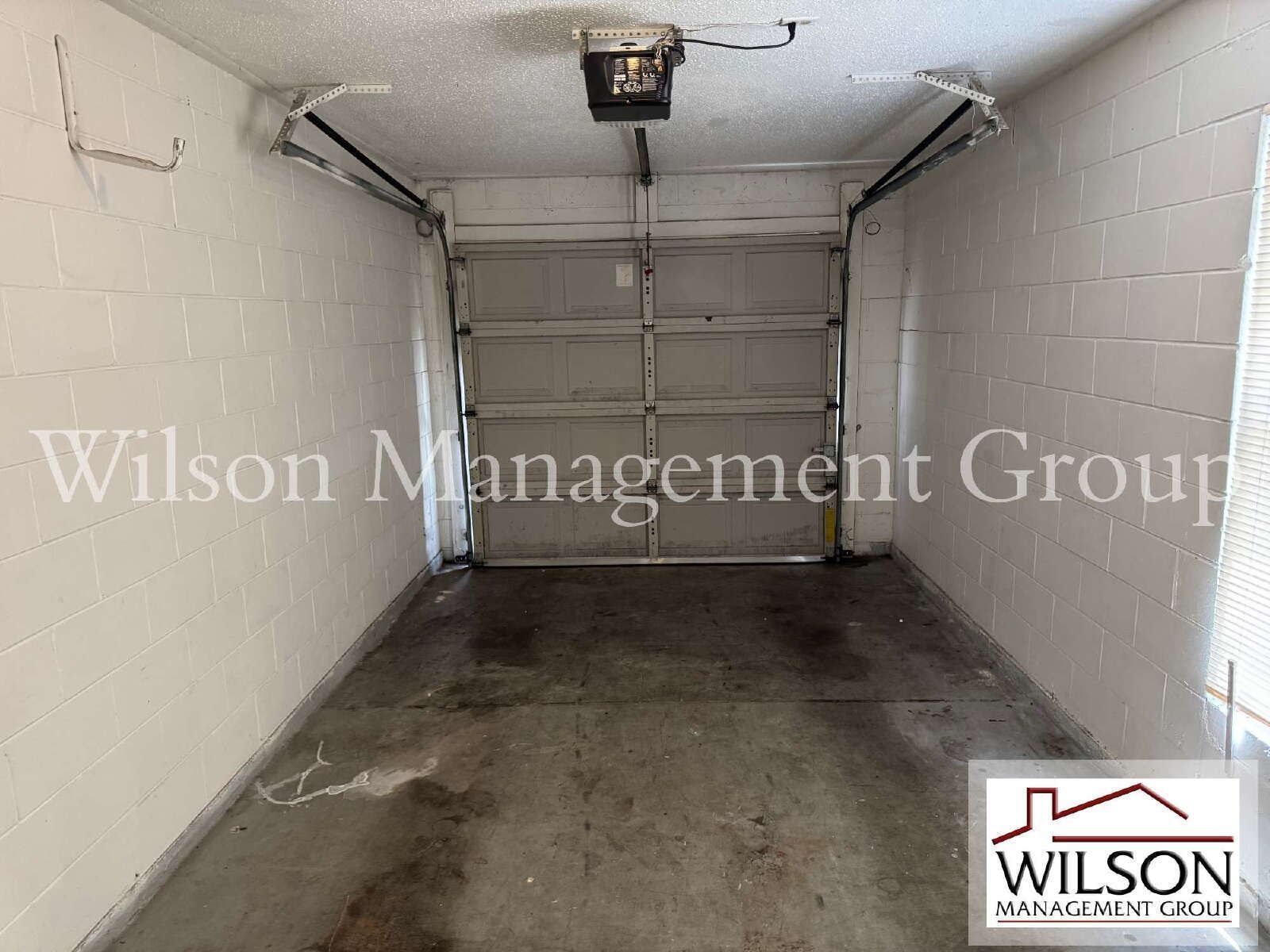 2/2.5 Townhouse In Cypress Creek property image