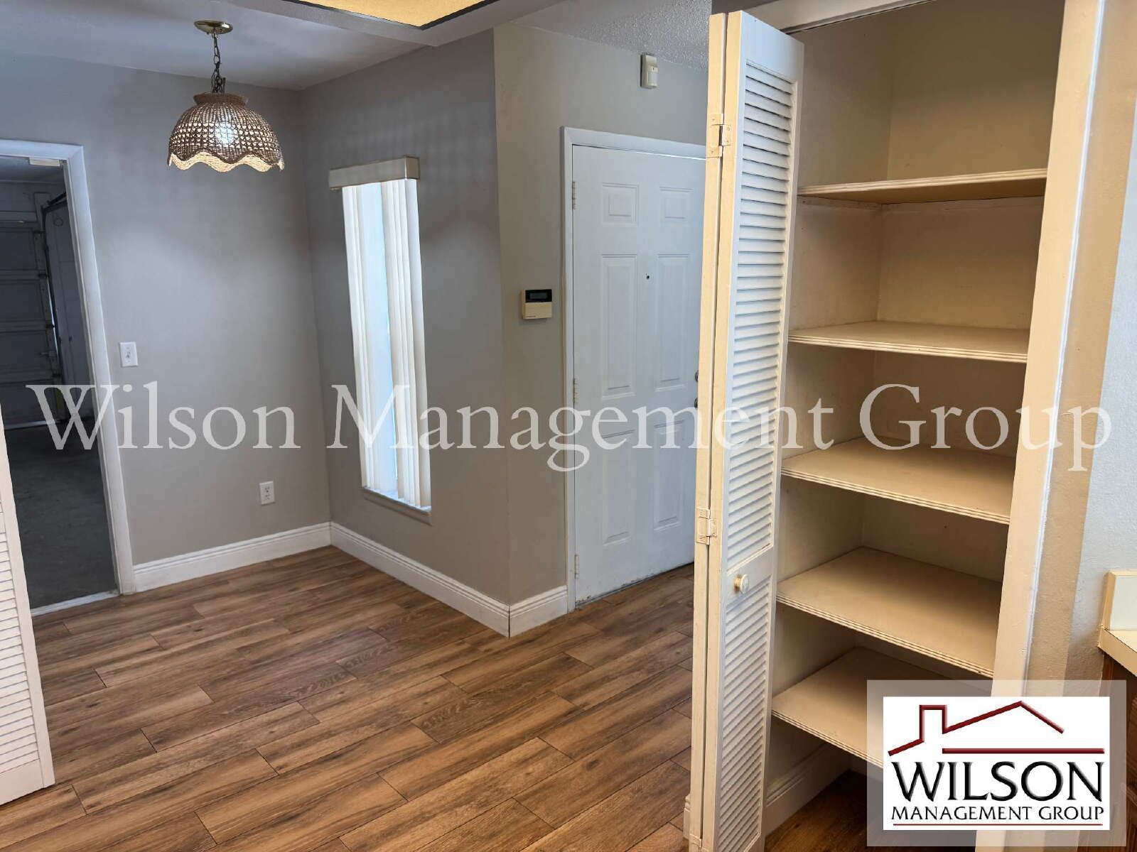 2/2.5 Townhouse In Cypress Creek property image