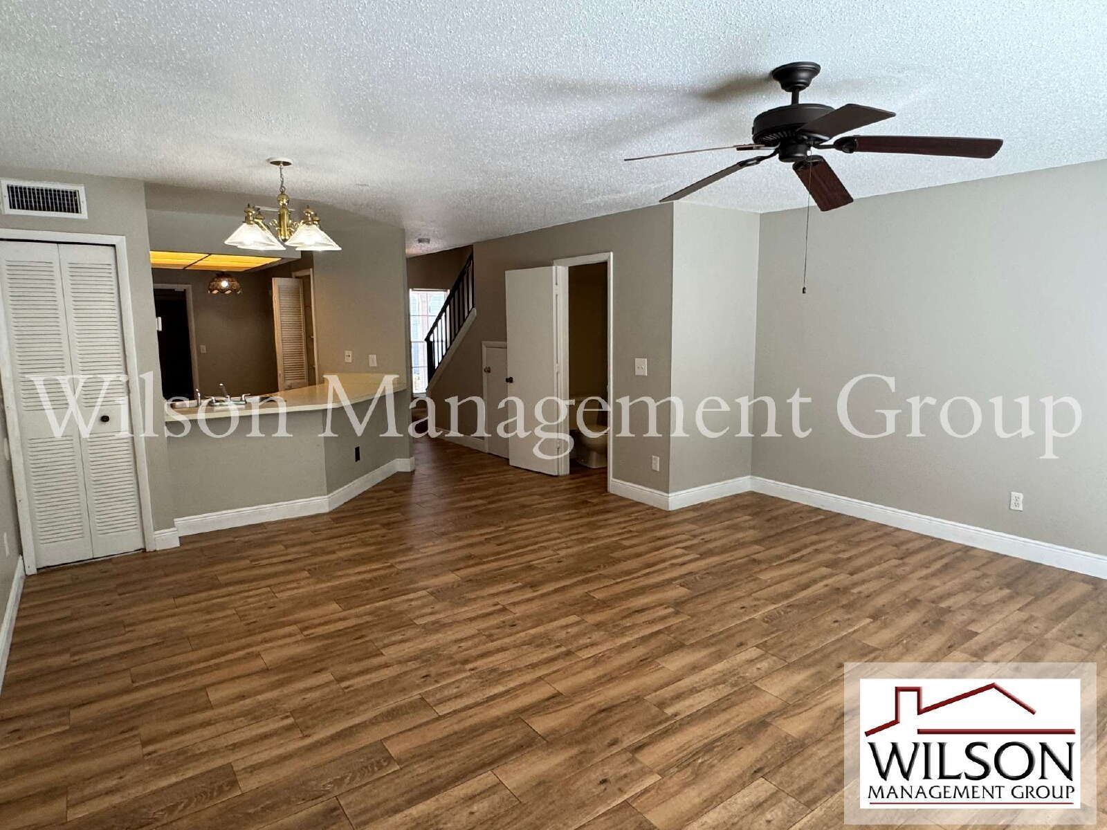 2/2.5 Townhouse In Cypress Creek property image