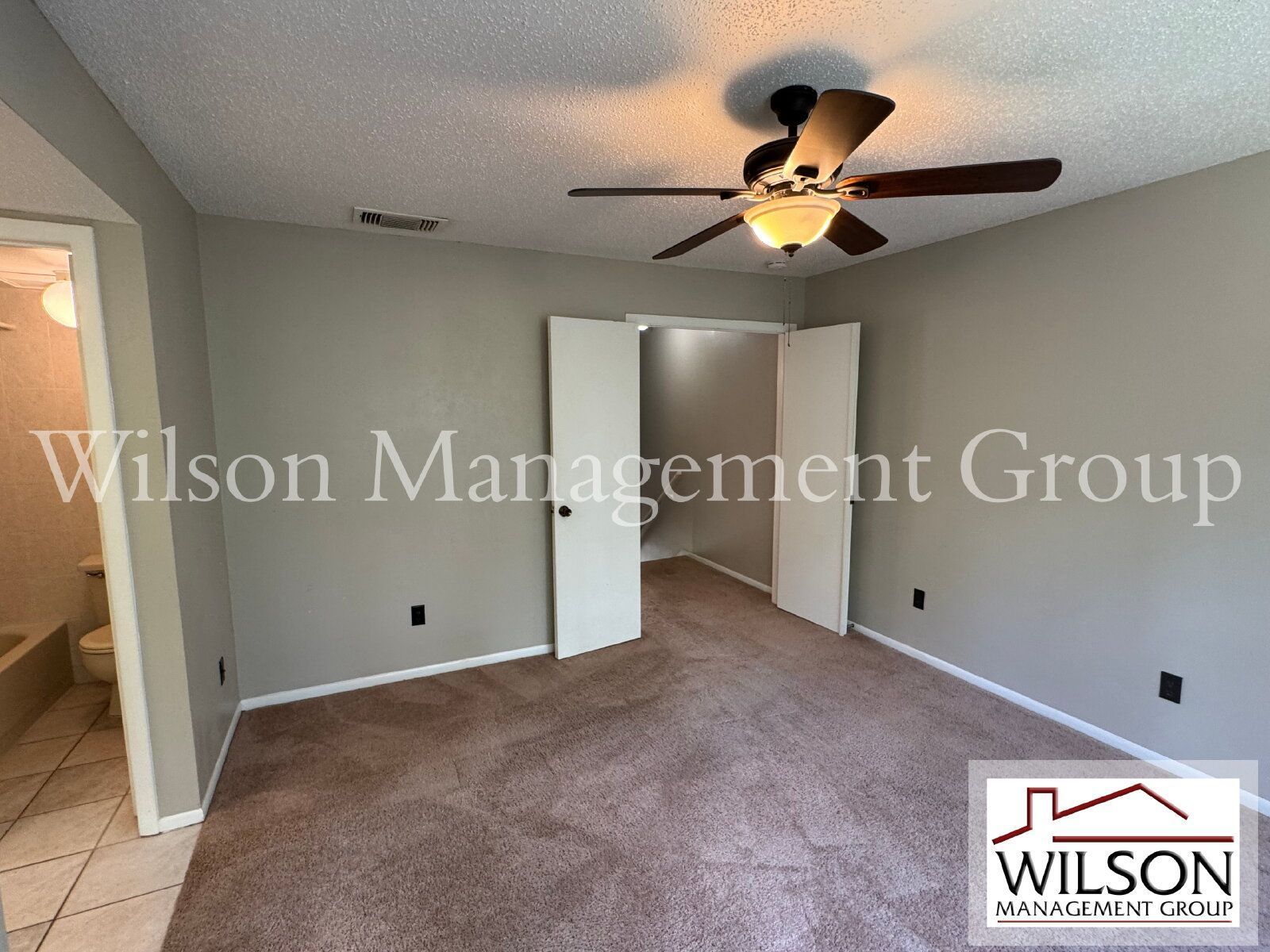 2/2.5 Townhouse In Cypress Creek property image