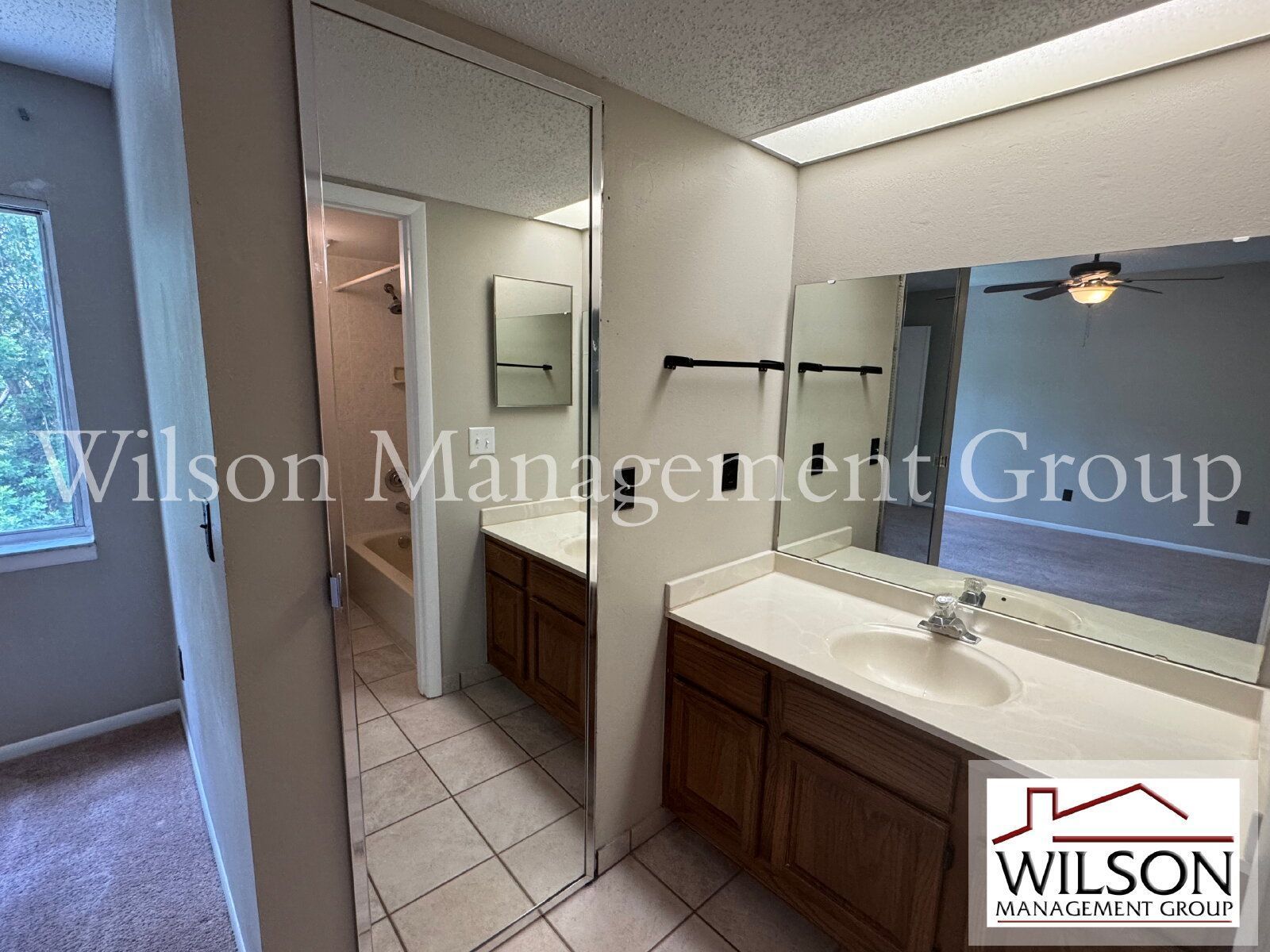 2/2.5 Townhouse In Cypress Creek property image