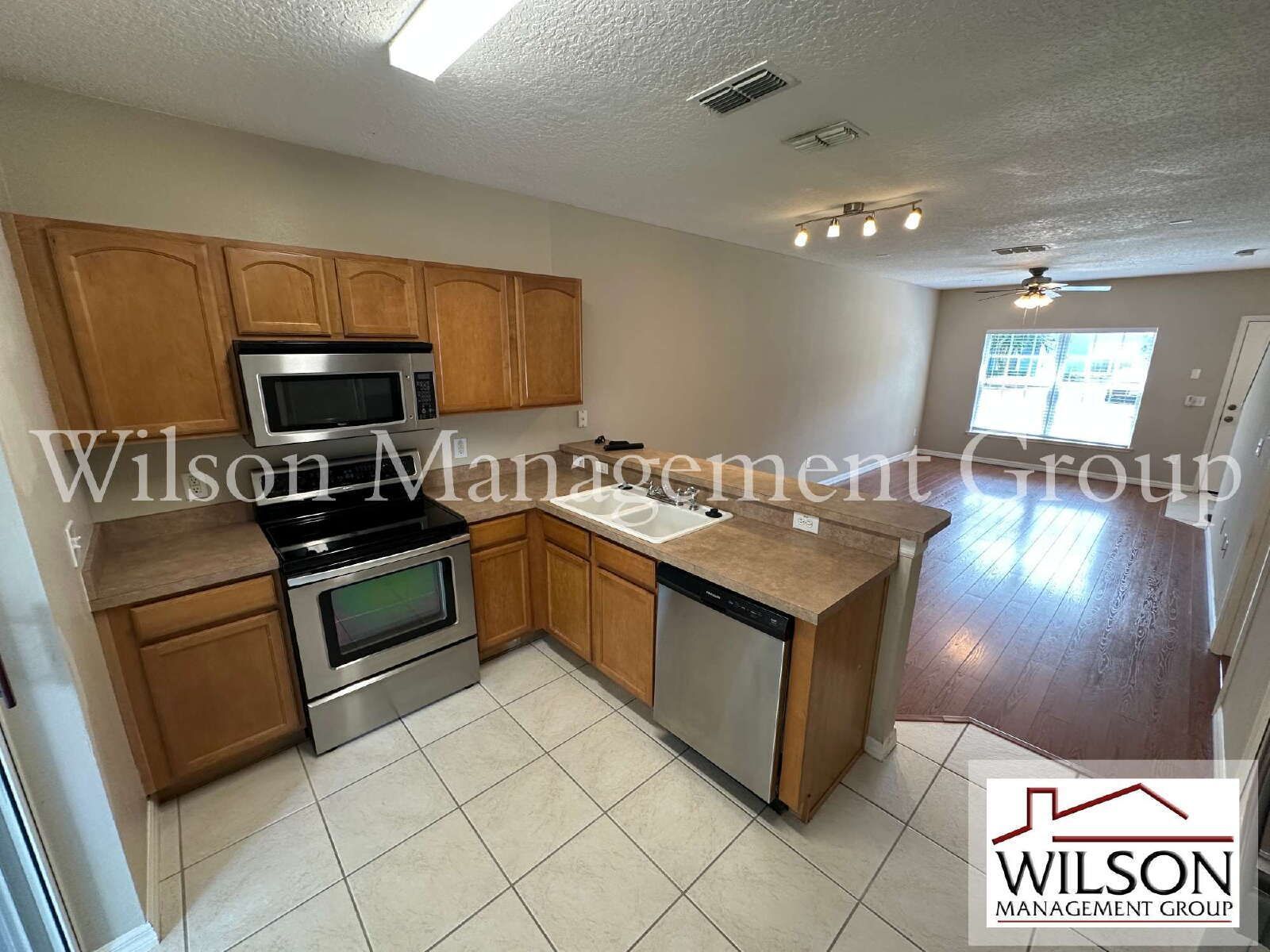 2/2.5 Townhome In Gated Placid Lake Townhomes property image
