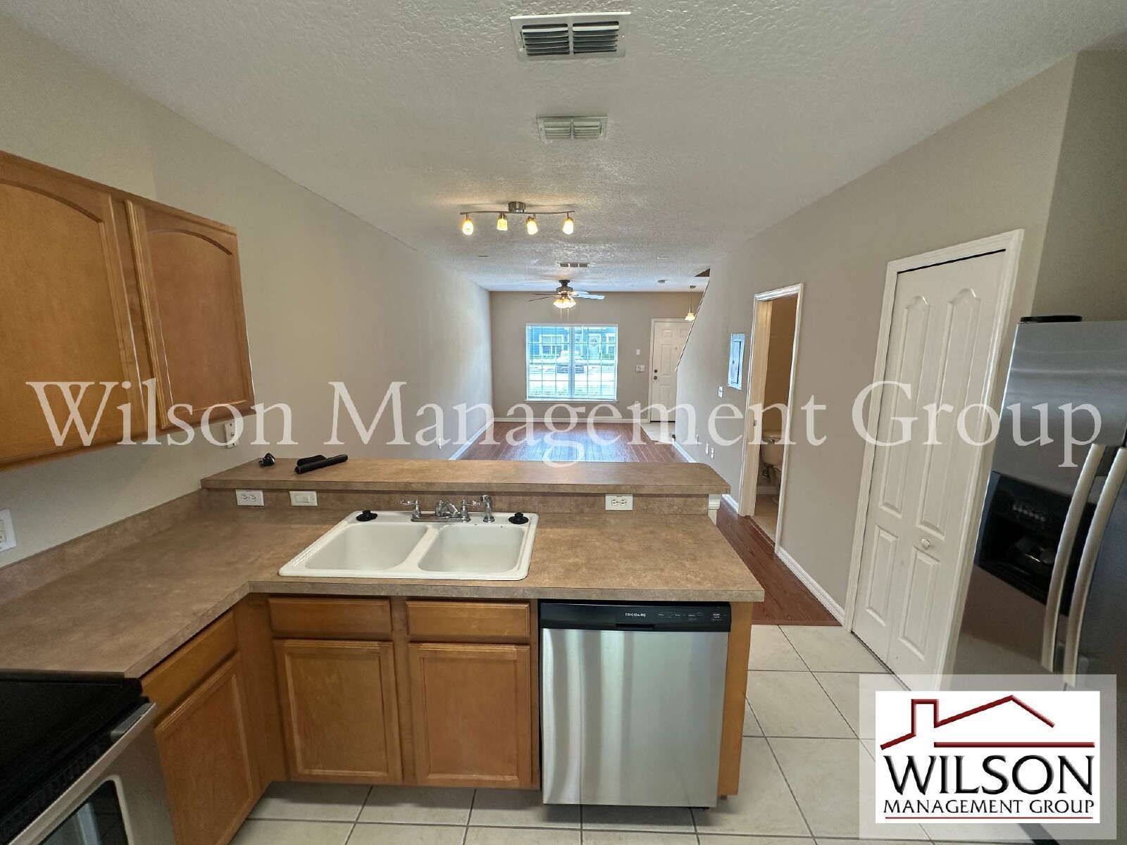 2/2.5 Townhome In Gated Placid Lake Townhomes property image