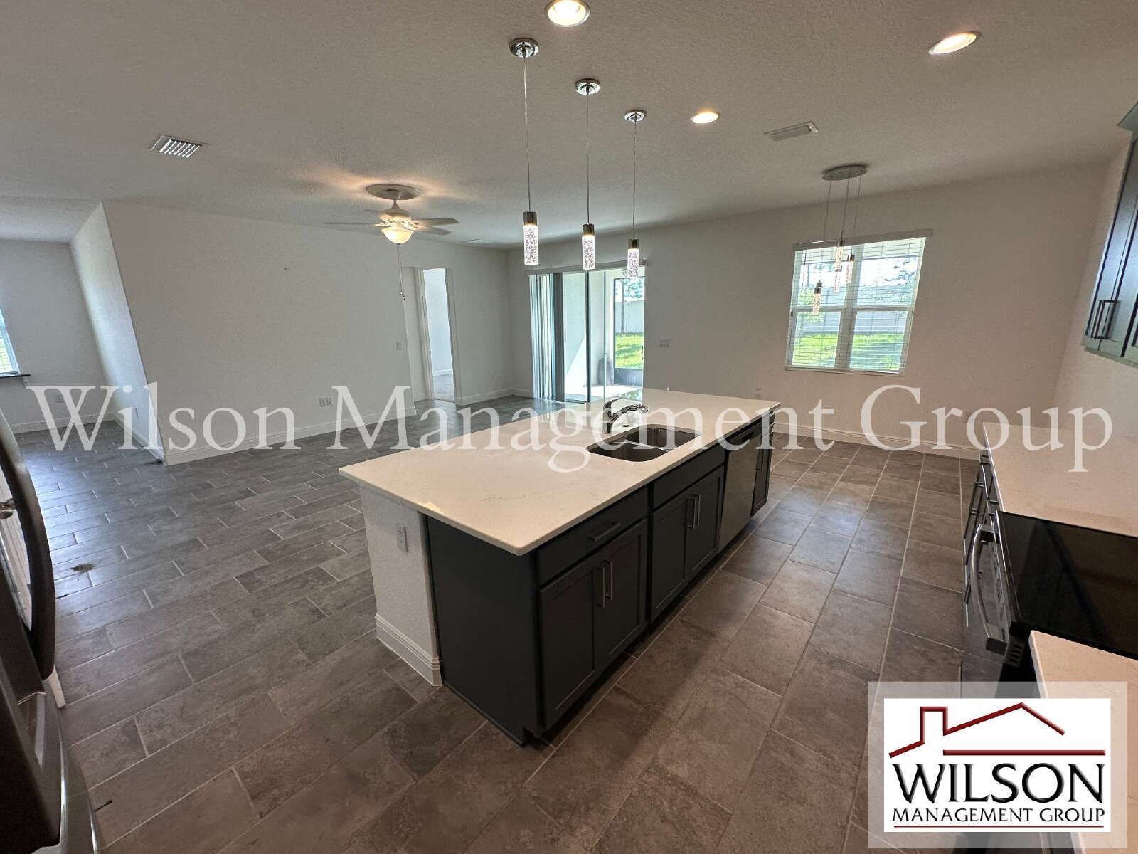 4/2 Spacious Home In the Lake Lincoln Community property image