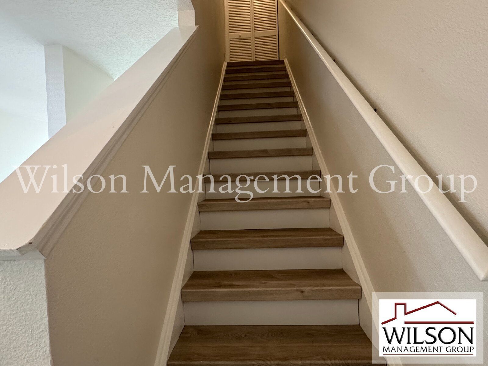 2/2.5 Condo In The Gated Victoria Pines Community property image