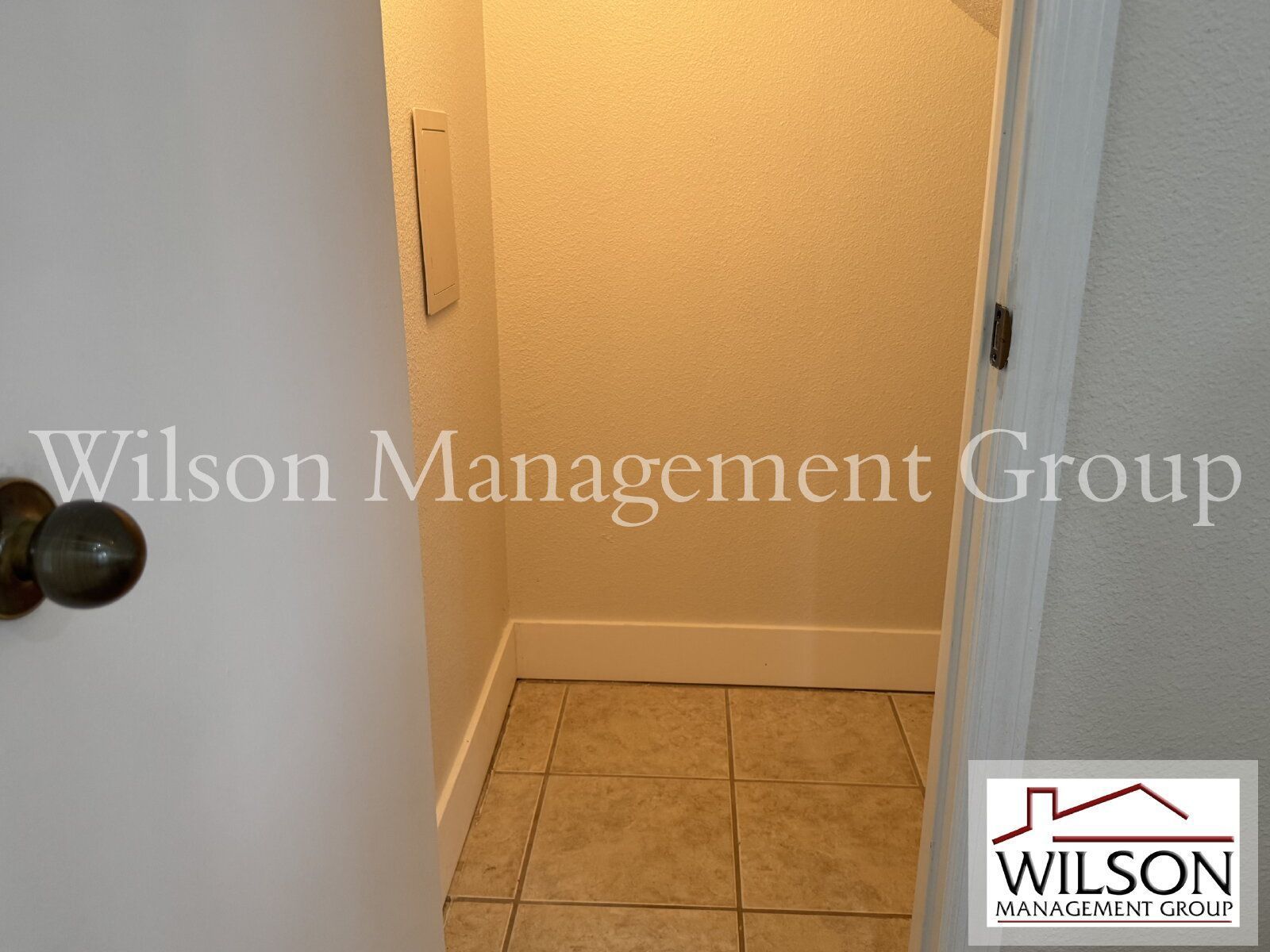 2/2.5 Condo In The Gated Victoria Pines Community property image