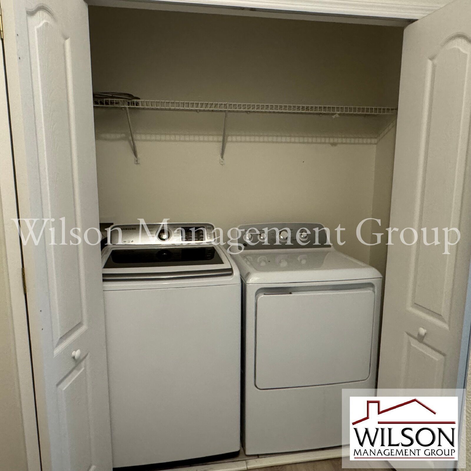 2/2.5 Condo In The Gated Victoria Pines Community property image