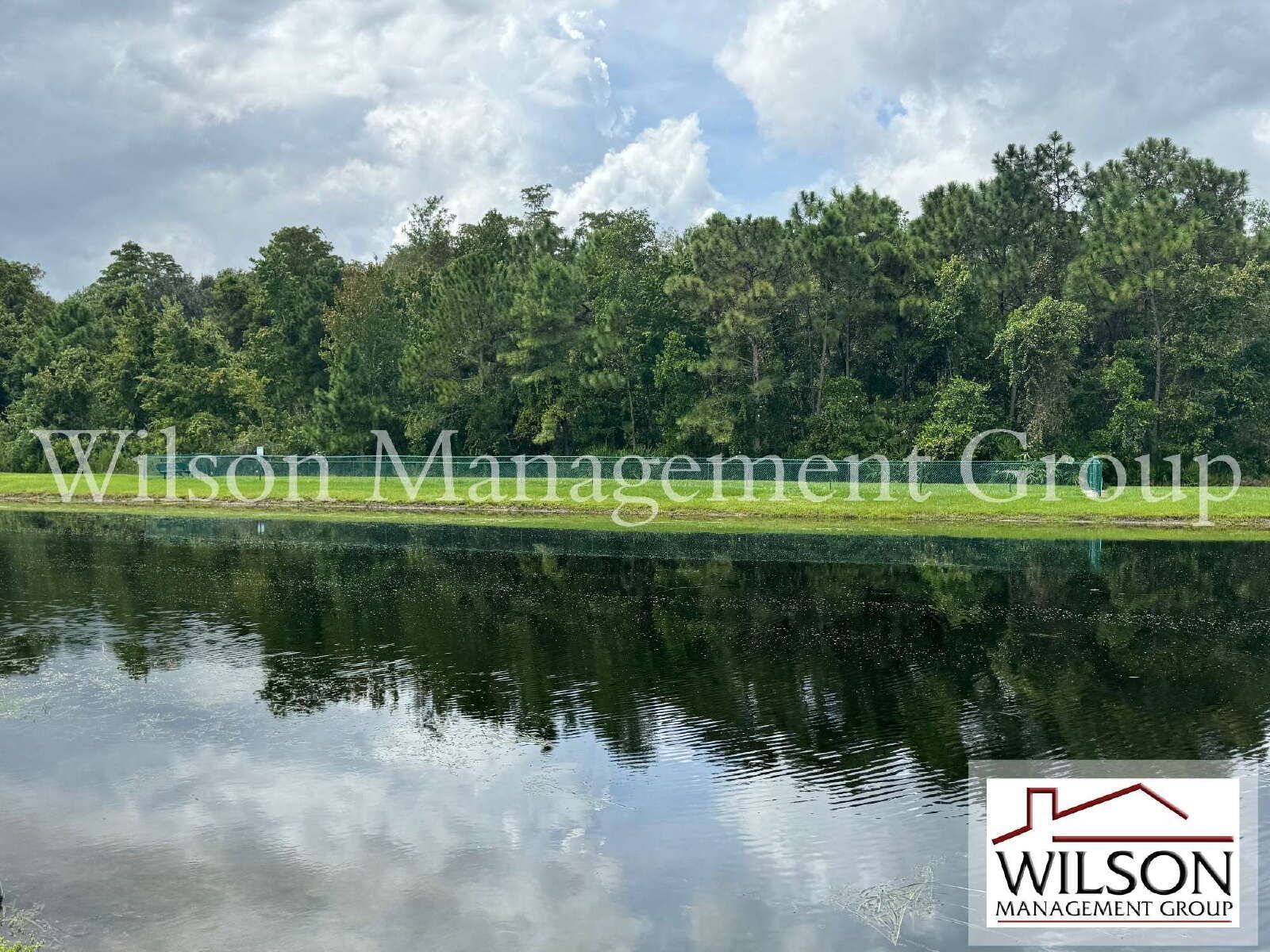 2/2.5 Condo In The Gated Victoria Pines Community property image