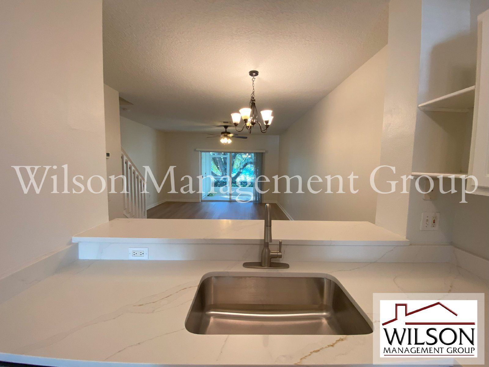 2/2.5 Townhouse In Gated Chase Townhomes Community property image