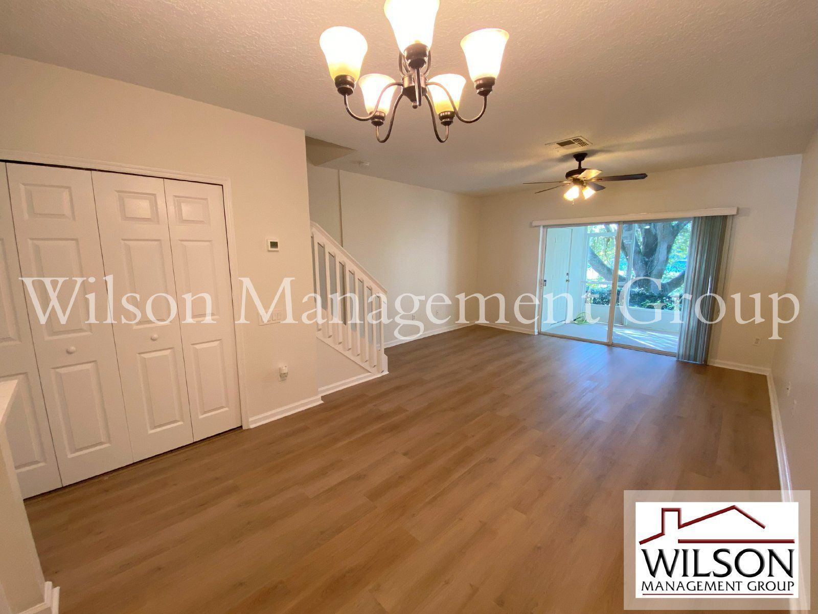 2/2.5 Townhouse In Gated Chase Townhomes Community property image