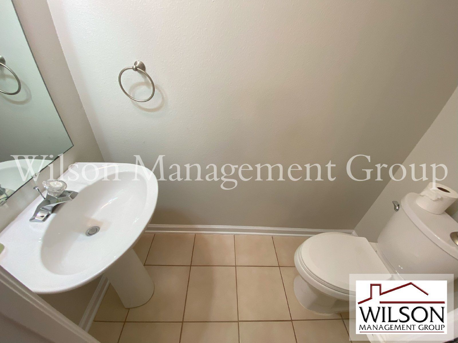 2/2.5 Townhouse In Gated Chase Townhomes Community property image
